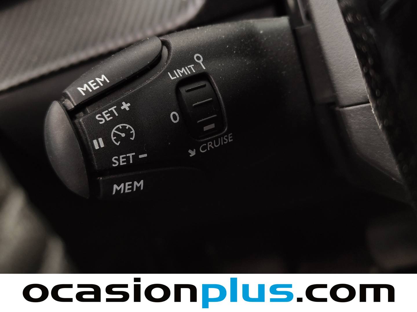 Peugeot 2008 Peugeot 2008 Allure Hybrid eDCS6 (145 CV) 145cv