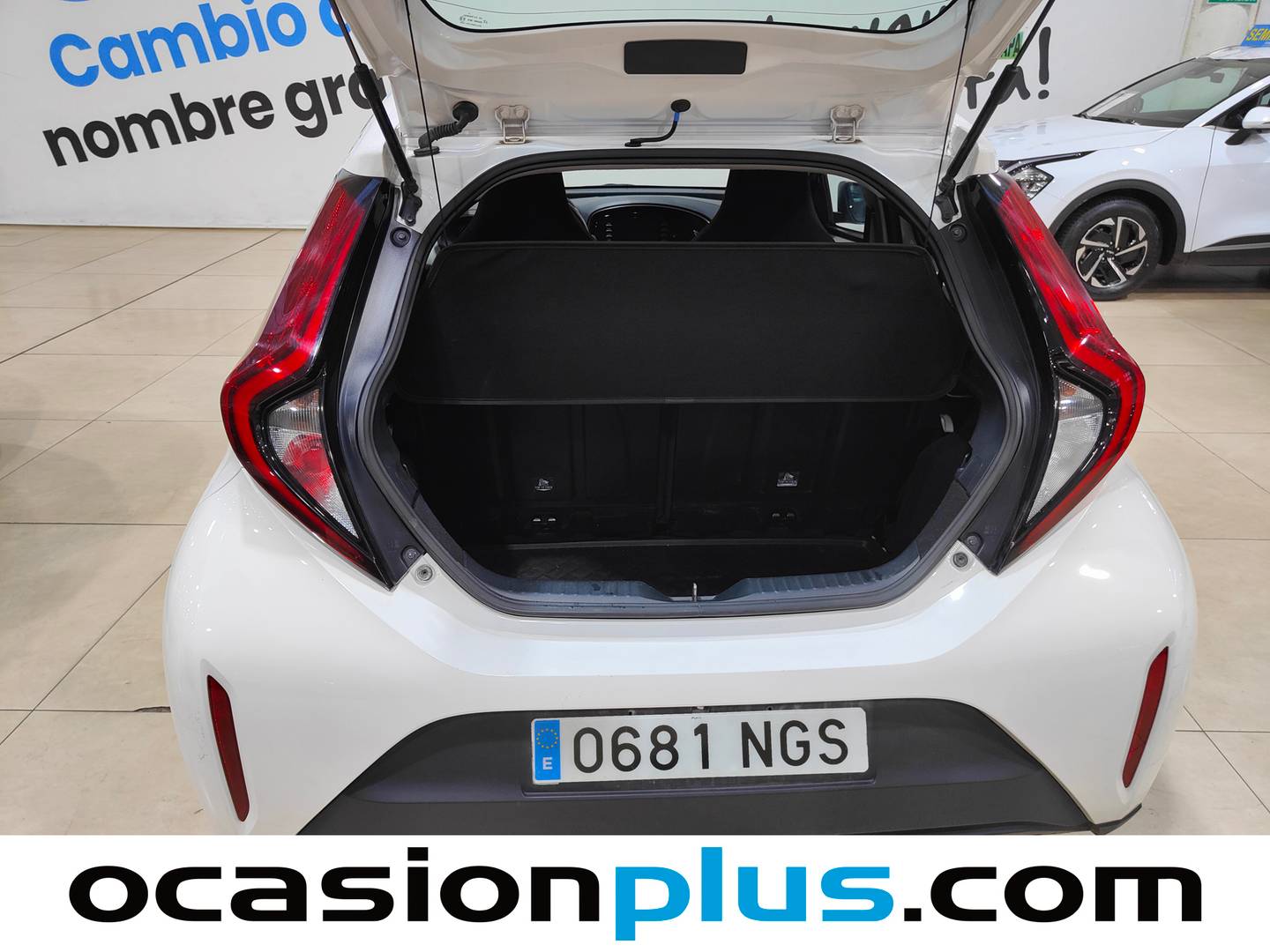 Foto Toyota Aygo X Cross Toyota Aygo X Cross 1.0 VVT-I Play  (72 CV)