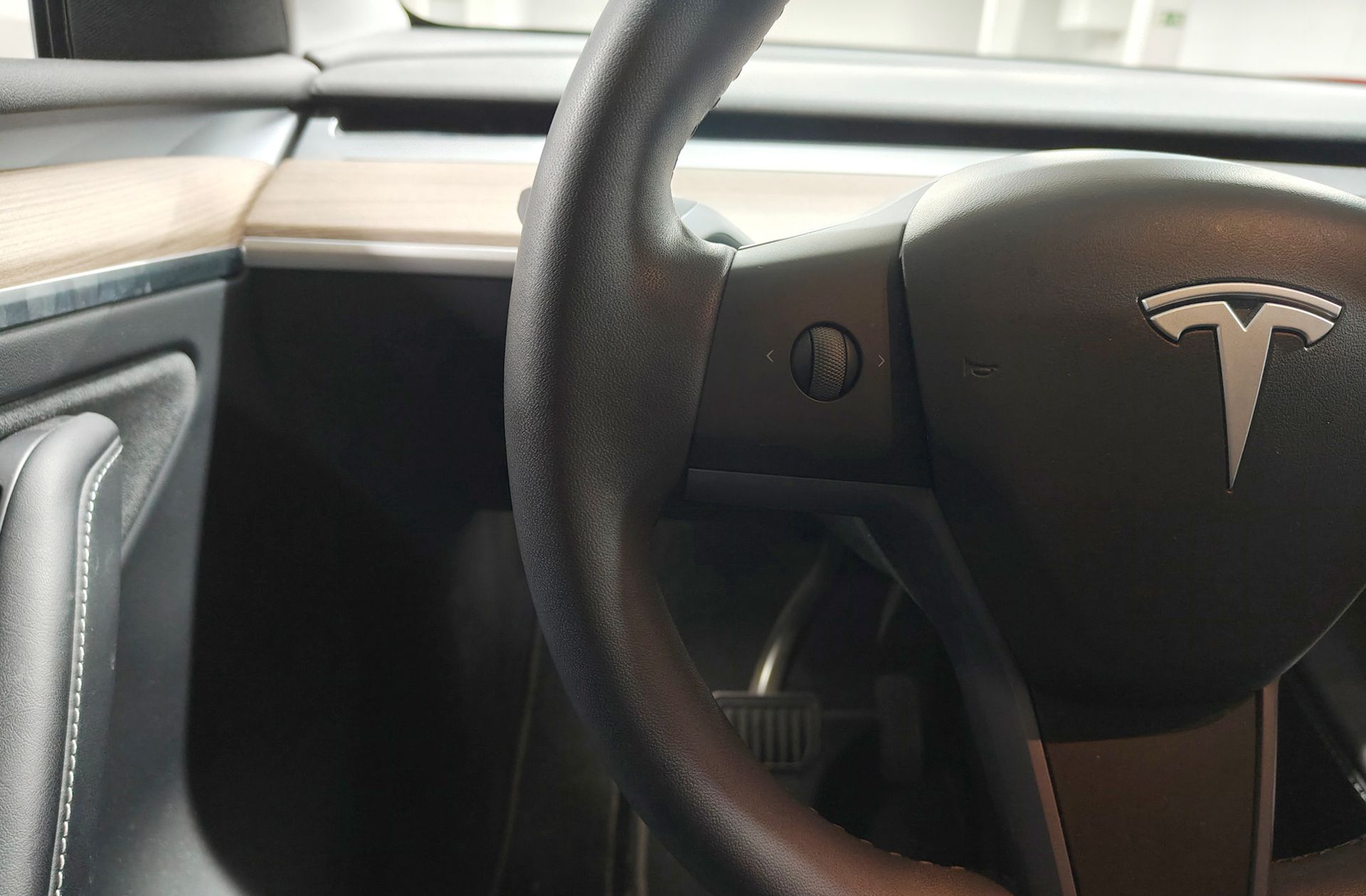 Tesla Model Y Tracción Trasera RWD - foto 27