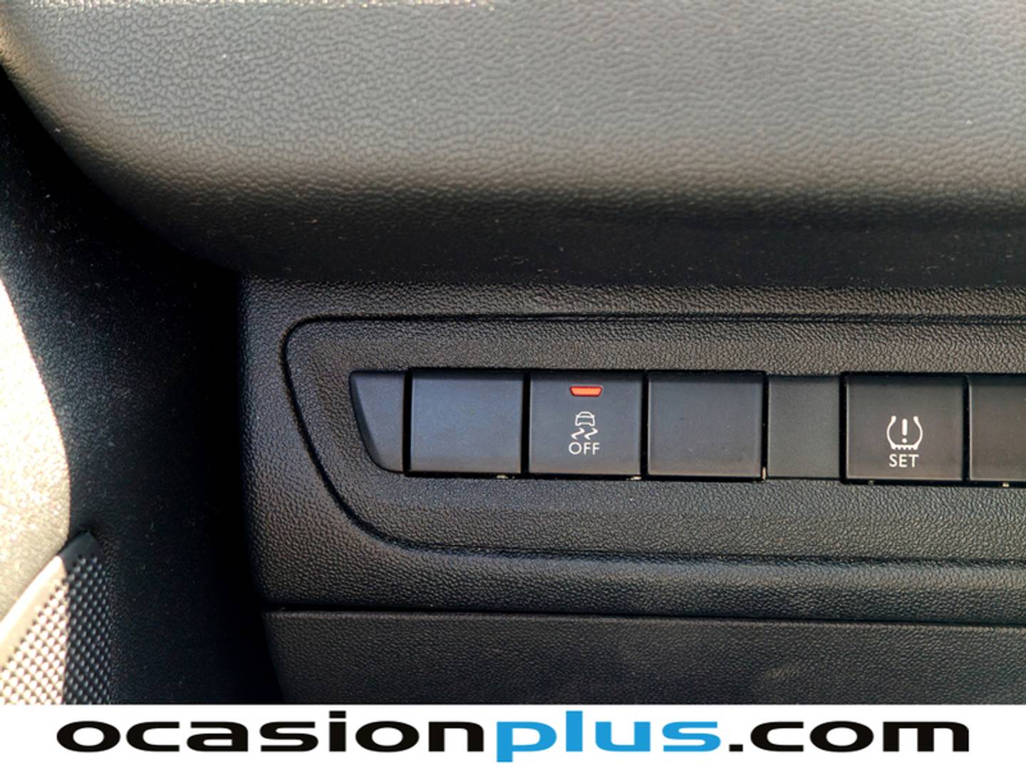 Peugeot 208 Peugeot 208 PureTech 82 Style (82 CV) 2015