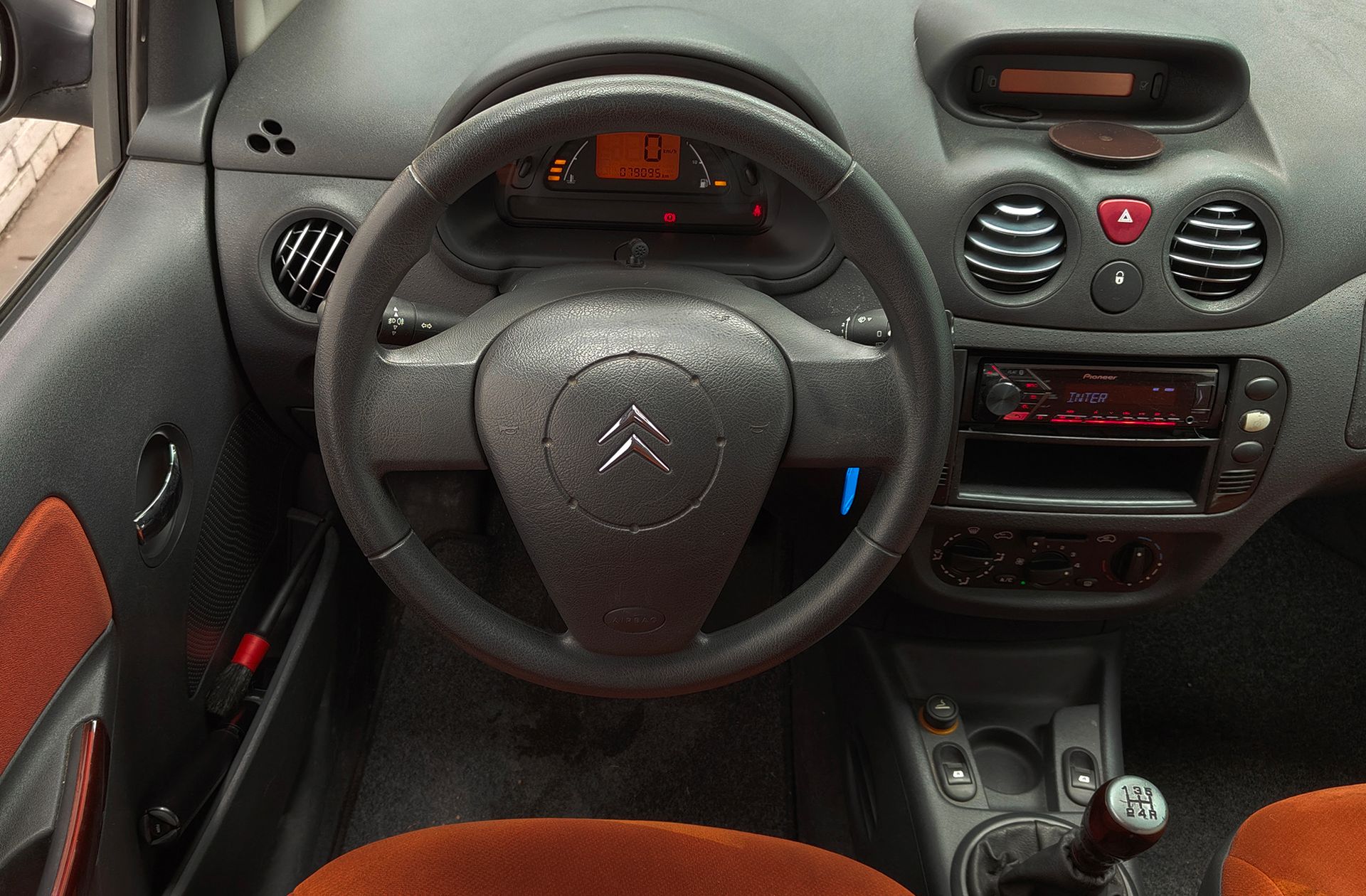 Citroën C2 1.4i SX - foto 17