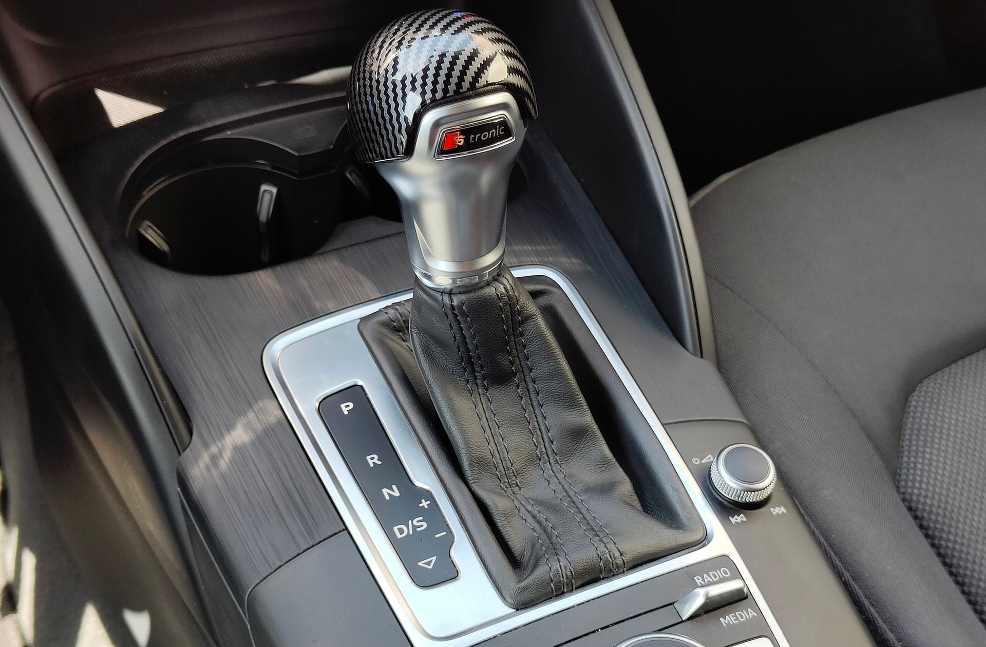 Audi A3 Sedan 35 TDI S Tronic S-Line - foto 5