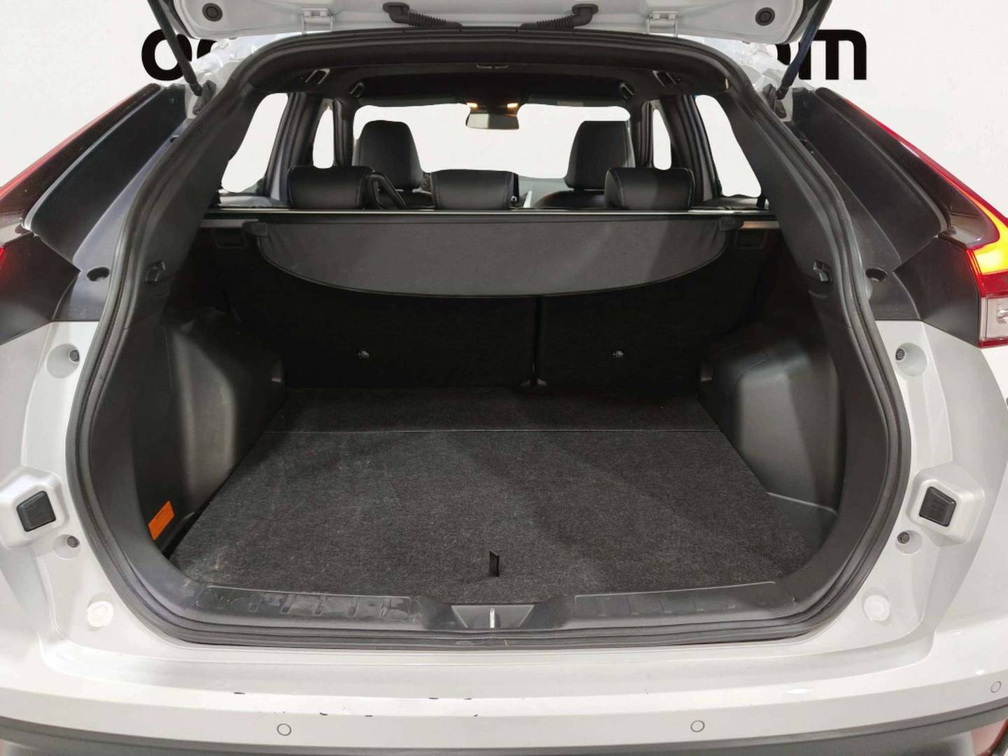 Fotos maletero Mitsubishi Eclipse Cross Mitsubishi Eclipse Cross 2.4 PHEV Kaiteki 4WD Auto (188 CV)
