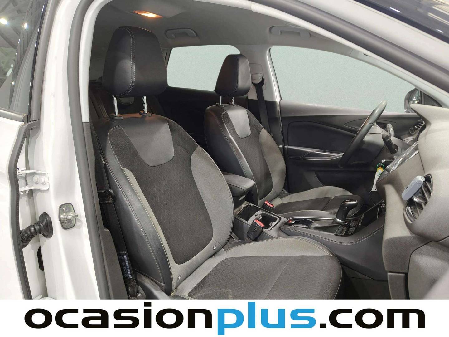 Opel Grandland X Opel Grandland X 1.2 Turbo S&S Design Line Auto  (130 CV) automático