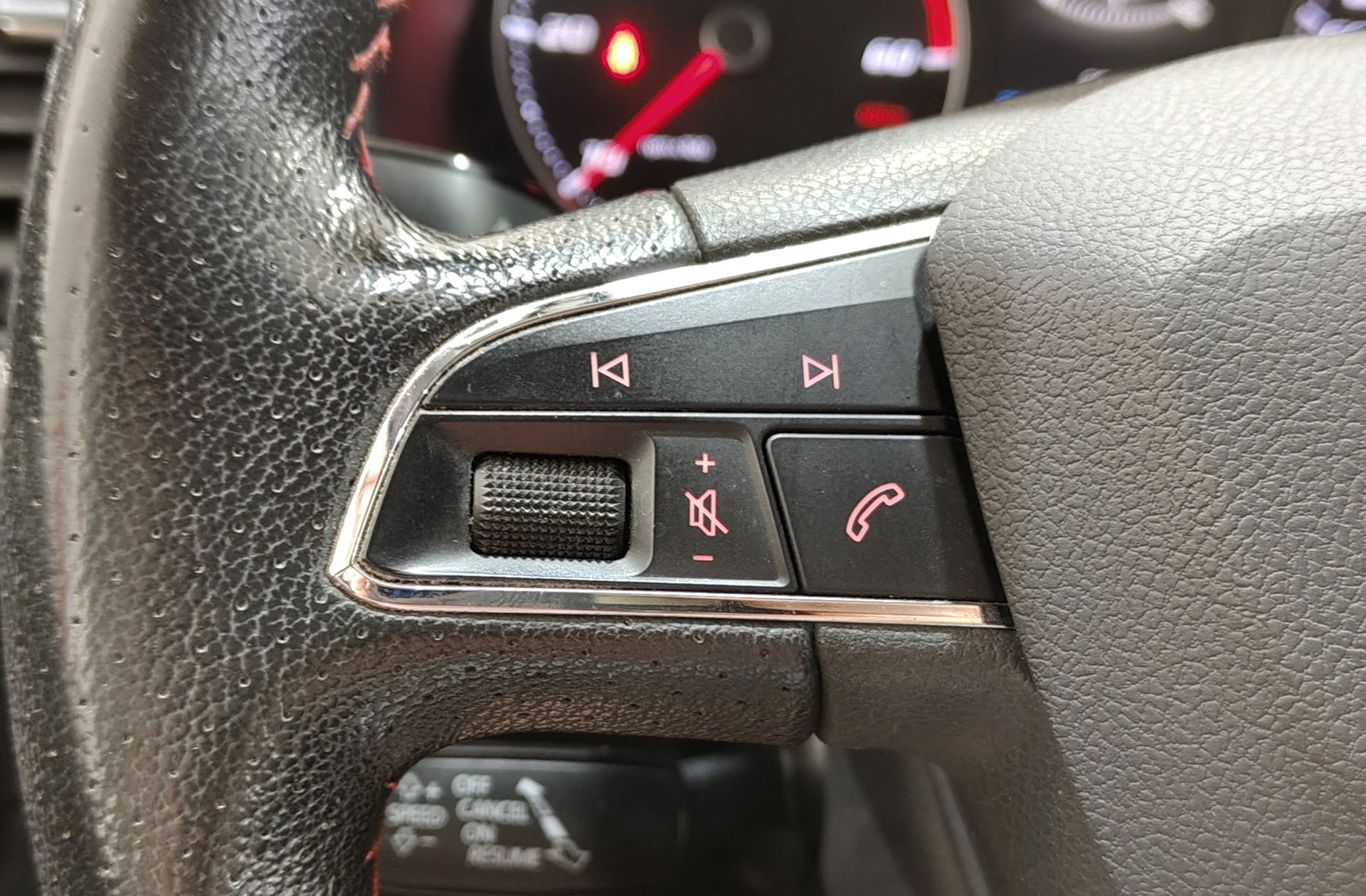 SEAT León ST 2.0 TDI FR - foto 27