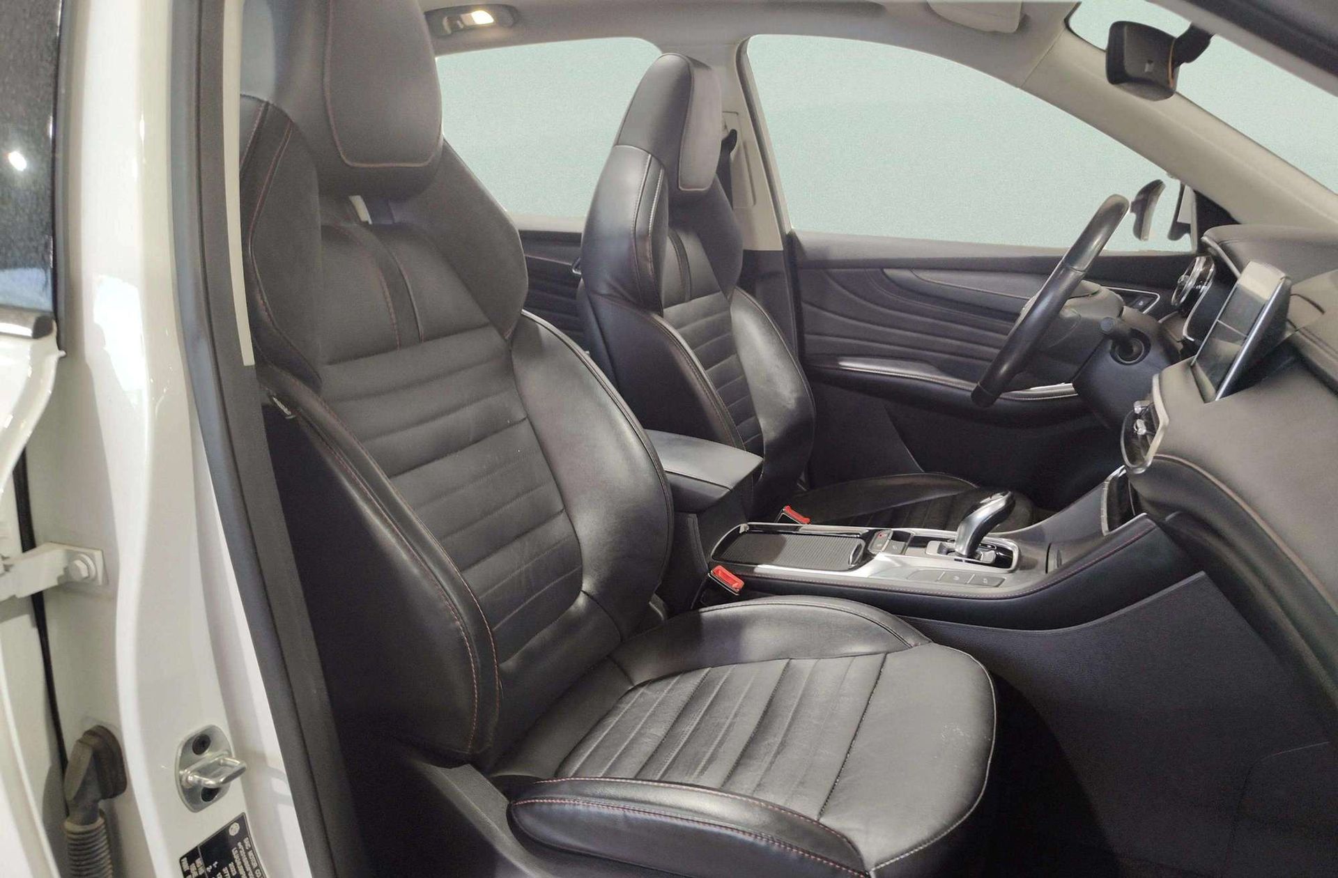 MG HS 1.5 Turbo GDI Luxury DCT - foto 22