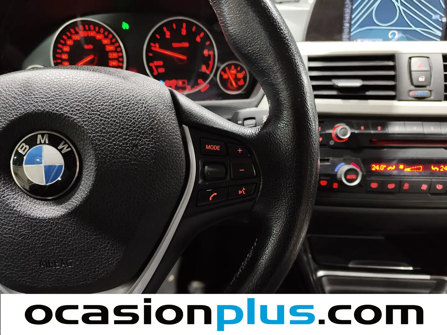 Foto BMW Serie 3 BMW Serie 3 318d Touring  (143 CV)