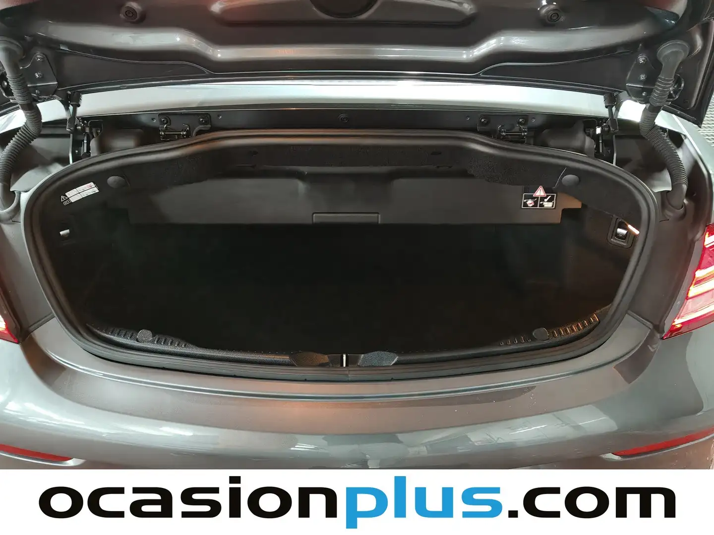 Foto Mercedes Clase C Mercedes-Benz Clase C C Cabrio 300 (245 CV) Pack AMG