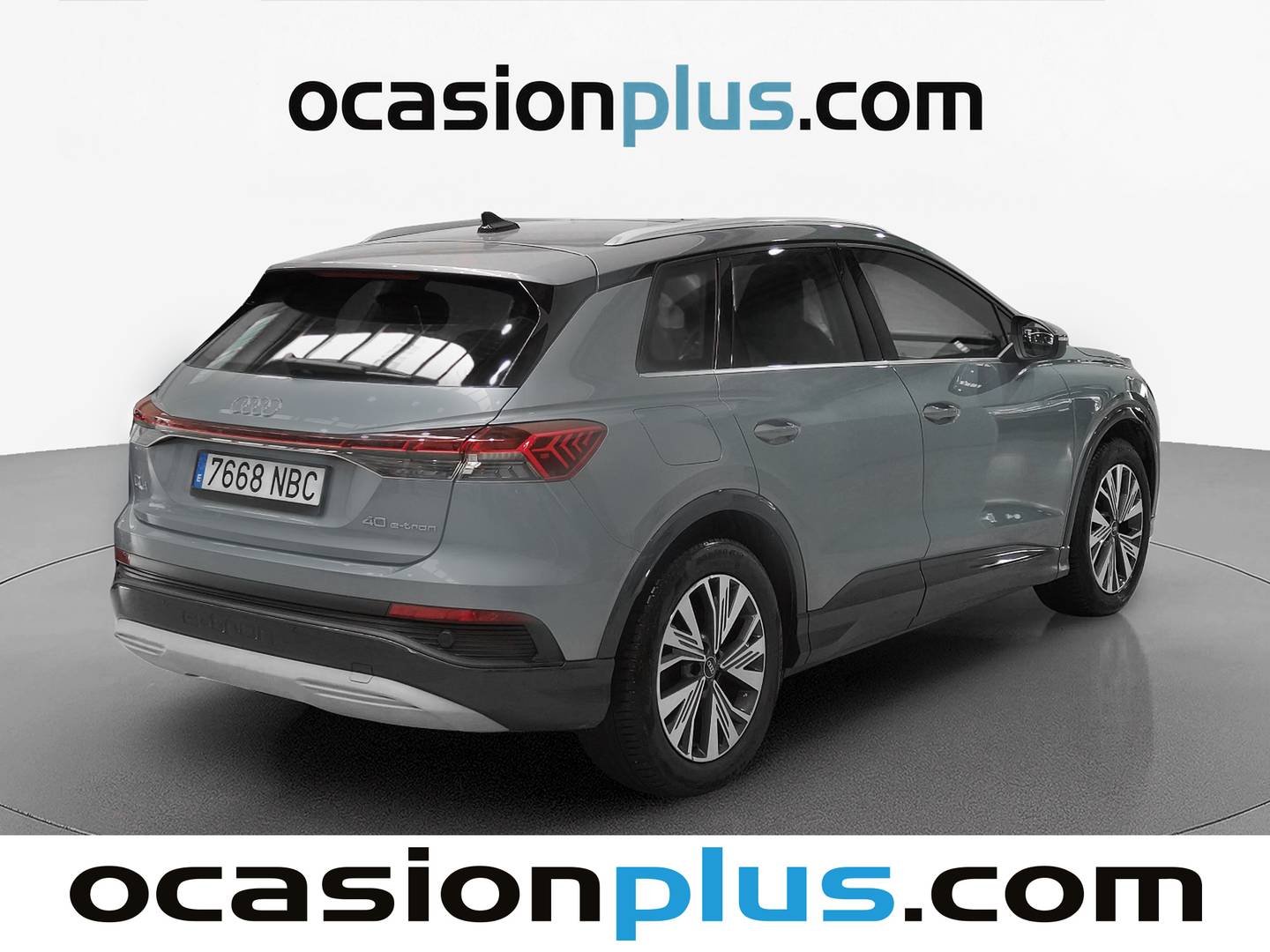 Foto trasera Audi Q4 e-tron Audi Q4 e-tron Advanced 40 e-tron (204 CV) derecha