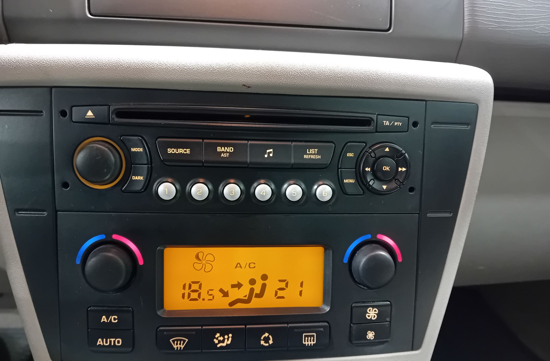 Citroën C4 1.6 16v Premier - foto 24