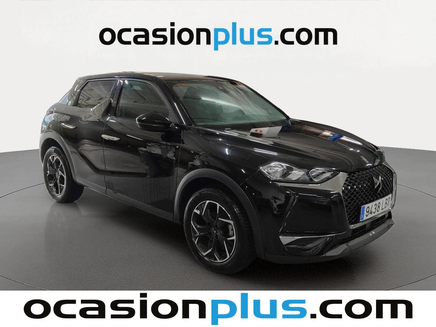 Foto delantera DS DS 3 Crossback DS DS3 Crossback BlueHDi 100 So Chic (100 CV) derecha
