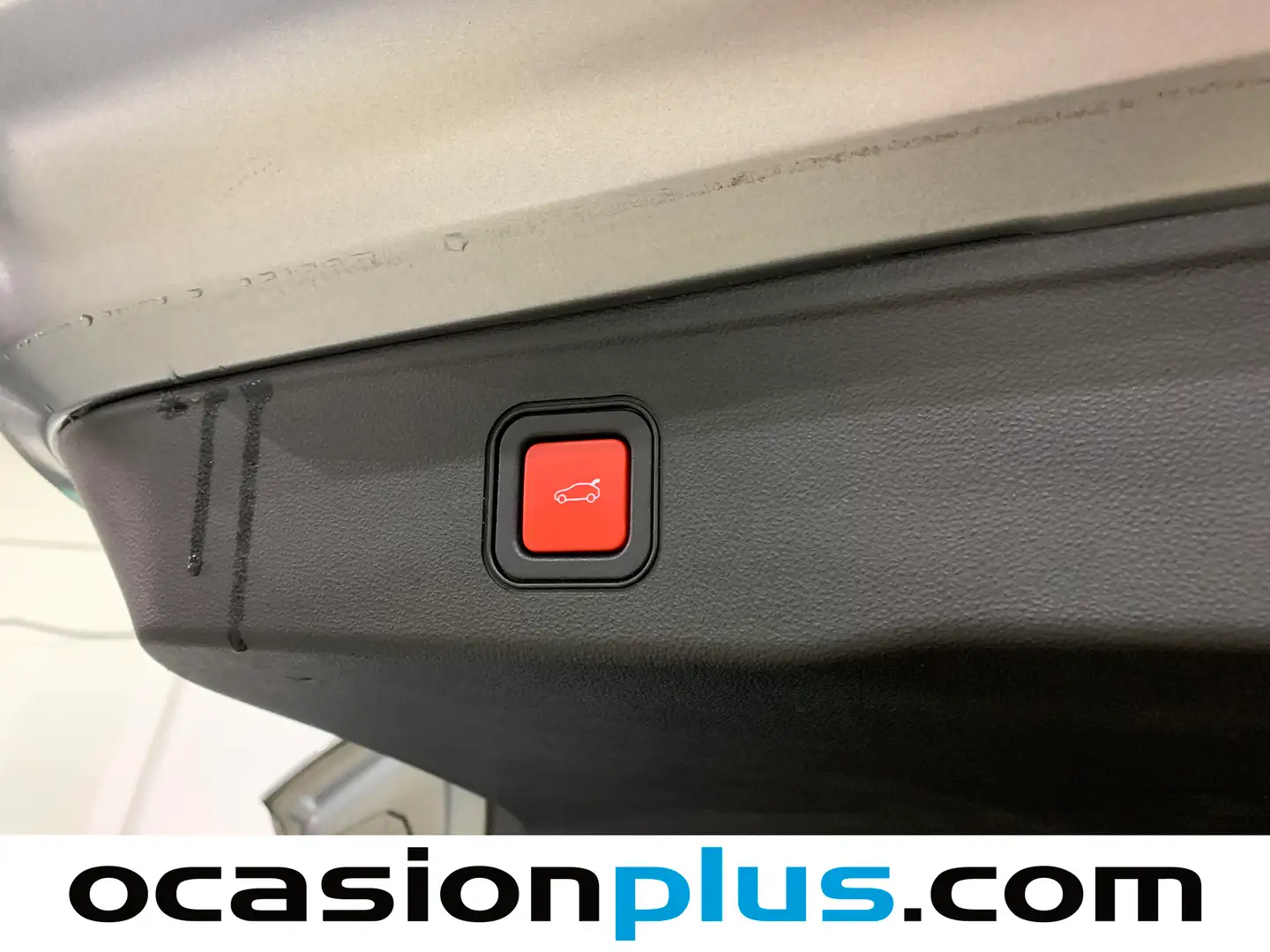 Foto Jeep Avenger Jeep Avenger 1.2 G Summit (100 CV)