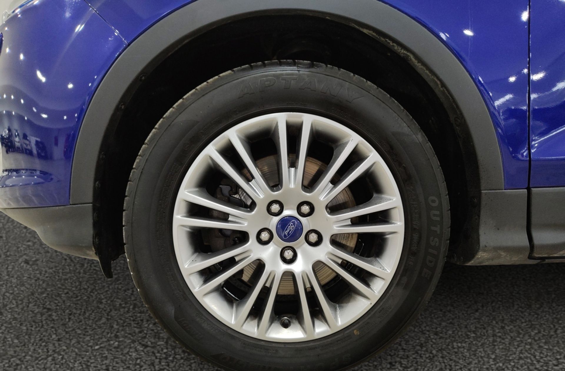 Ford Kuga 2.0 TDCi Titanium 4x4 - foto 32