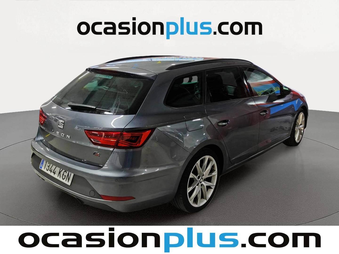 Foto trasera Seat León Seat León ST 1.4 TSI ACT S&S FR DSG7 (150 CV) derecha