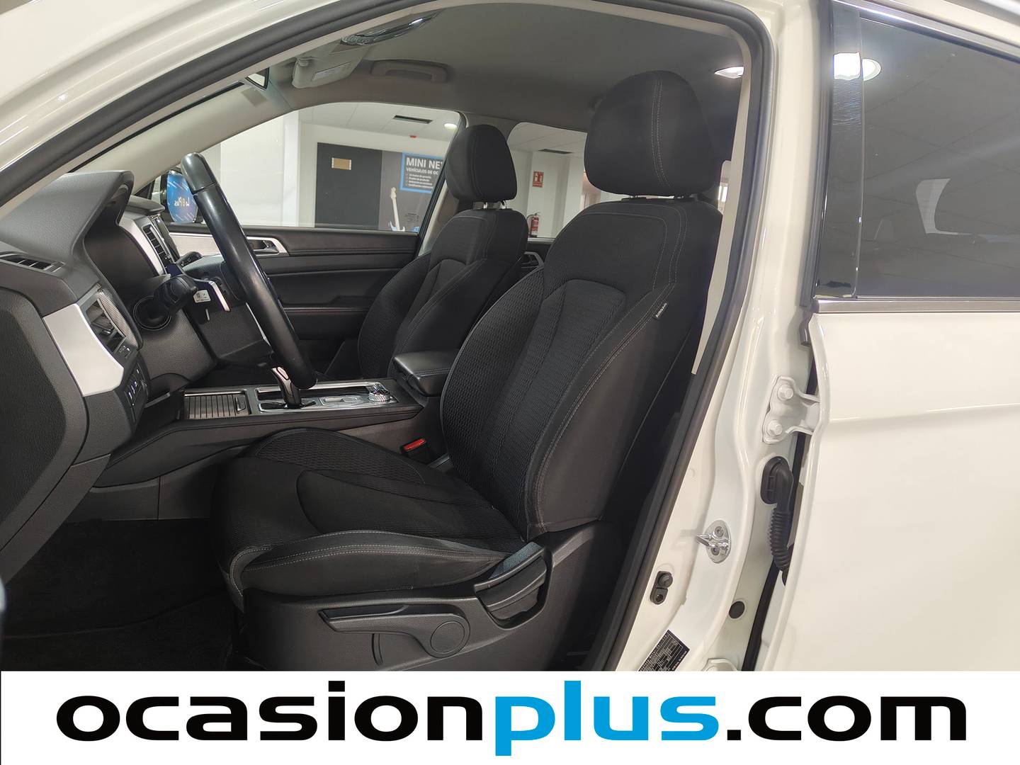 Foto asientos delanteros SsangYong Rexton SsangYong Rexton D22DTR Pro 4x4 Auto (202 CV)