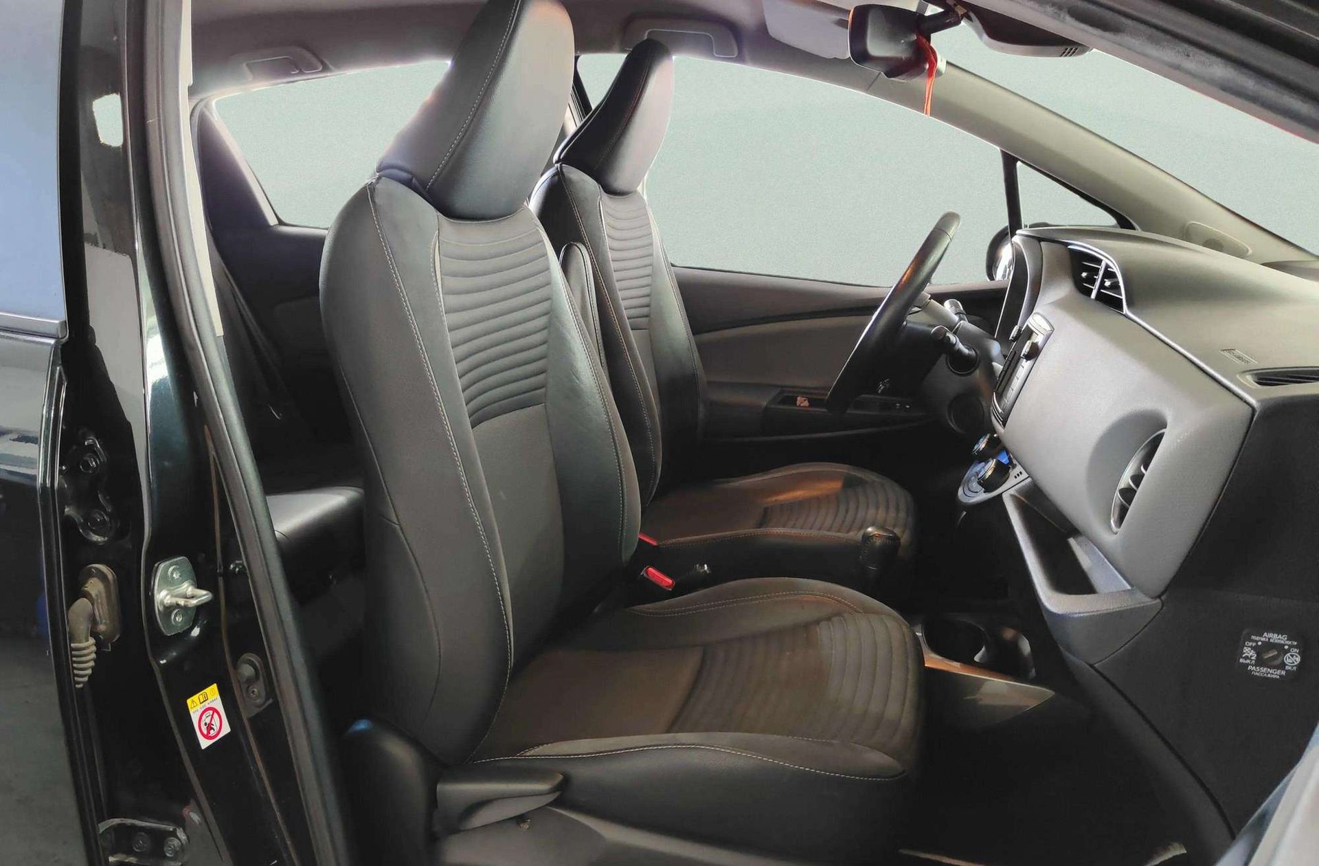 Toyota Yaris 1.5 Hybrid Advance - foto 18