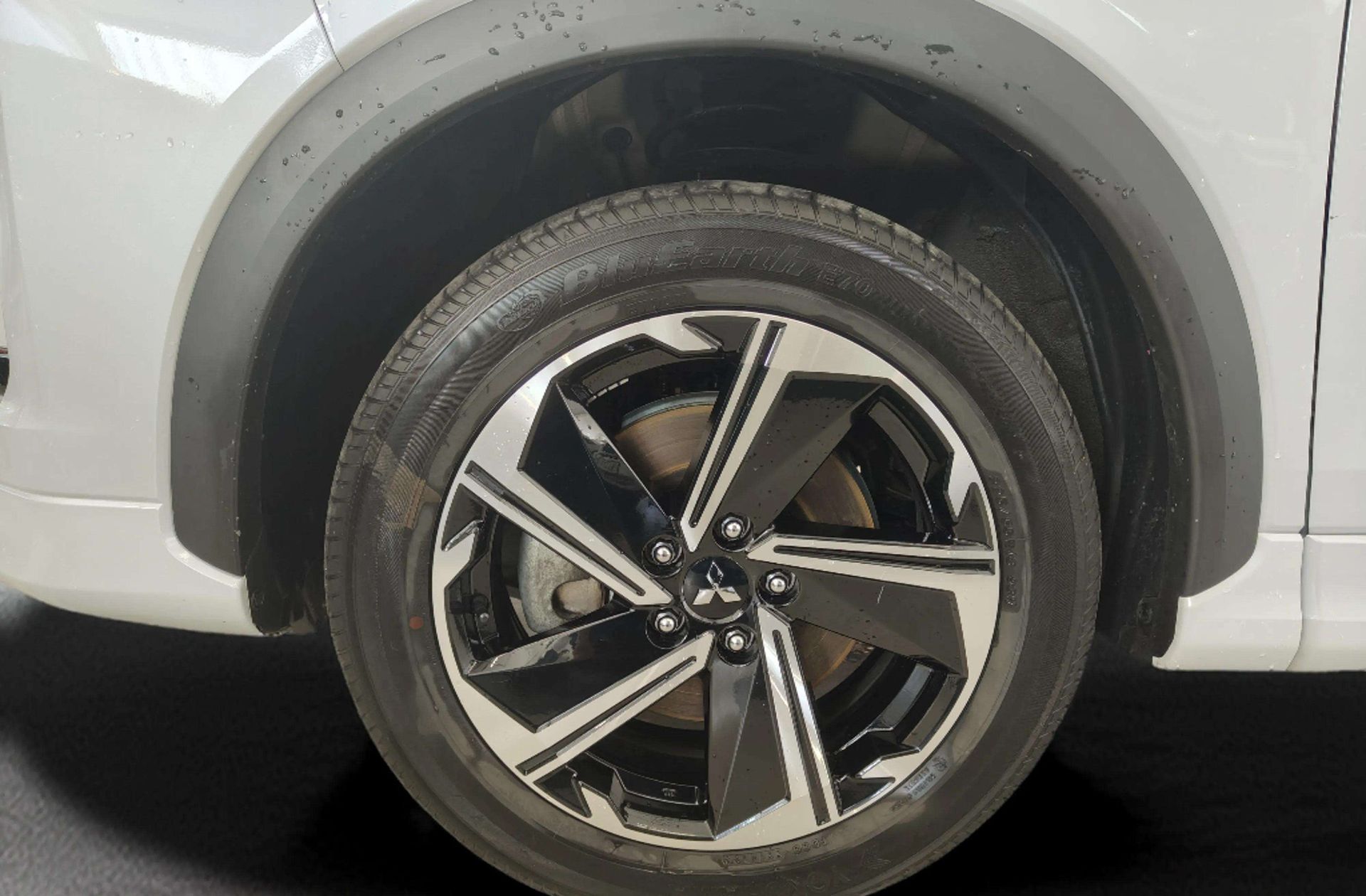 Mitsubishi Eclipse Cross 2.4 PHEV Kaiteki+ 4WD - foto 37