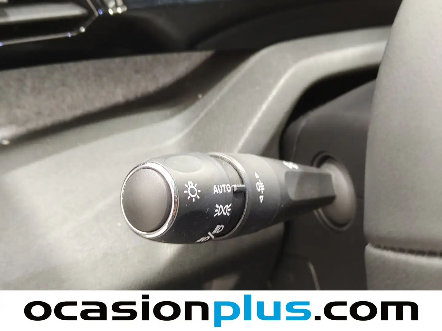 Foto Peugeot 308 Peugeot 308 Allure Hybrid eDCS6 (145 CV)