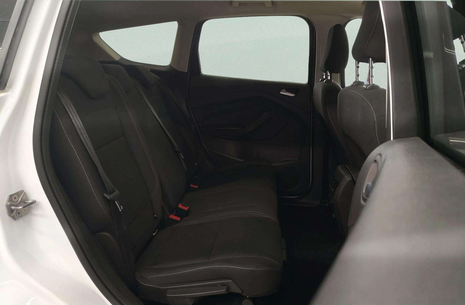 Ford Kuga 1.5 EcoBoost Trend+ 4x2 - foto 16