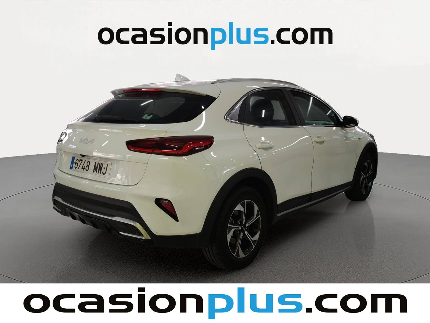 Foto trasera KIA XCeed KIA XCeed 1.0 T-GDi Drive (100 CV) derecha