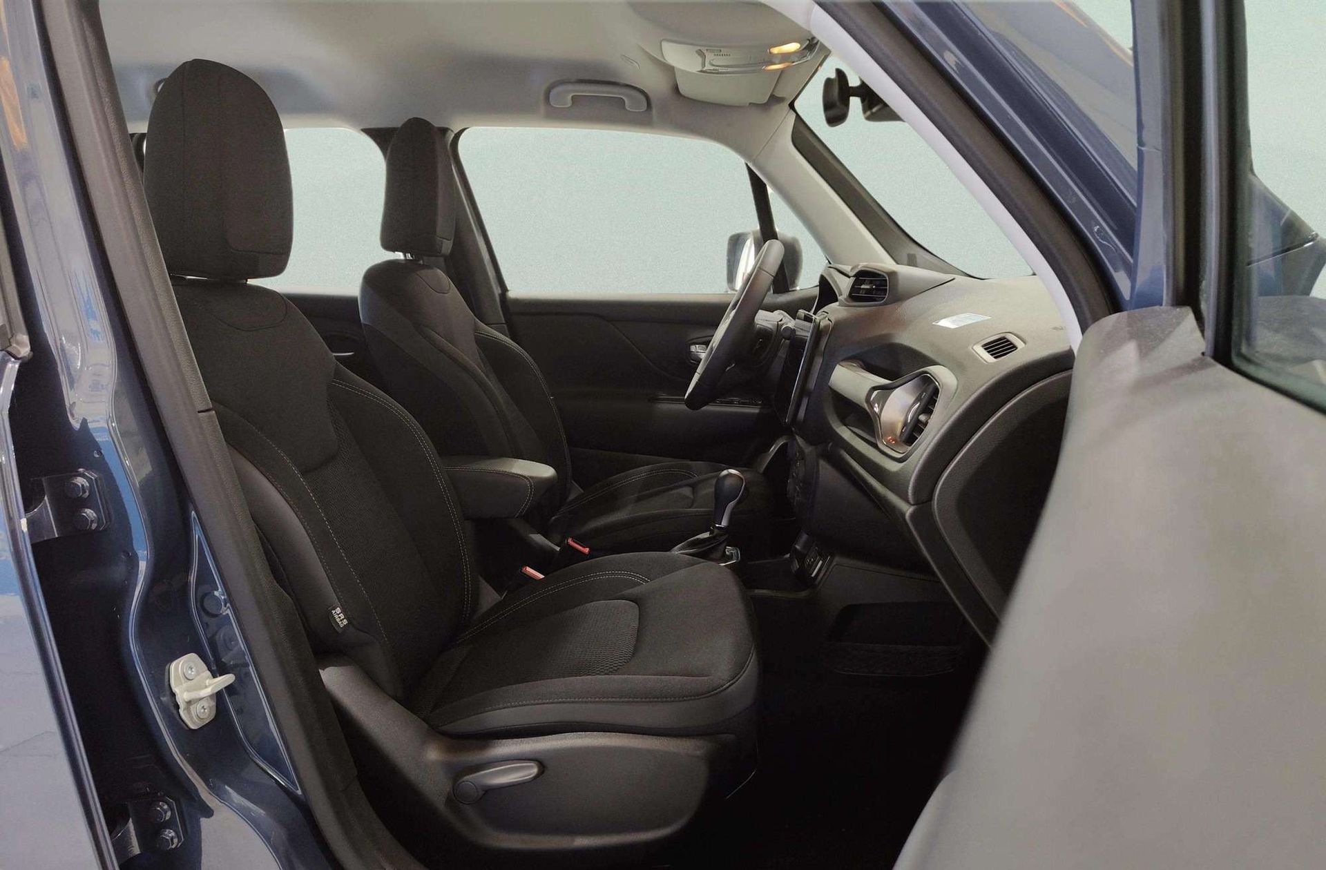 Jeep Renegade eHybrid 1.5 Limited ATX - foto 17