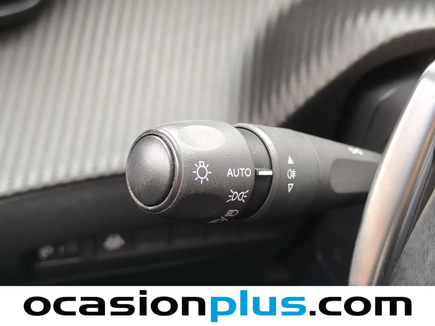 Foto Peugeot 2008 Peugeot 2008 BlueHDi 130 S&S Allure EAT8 (130 CV)