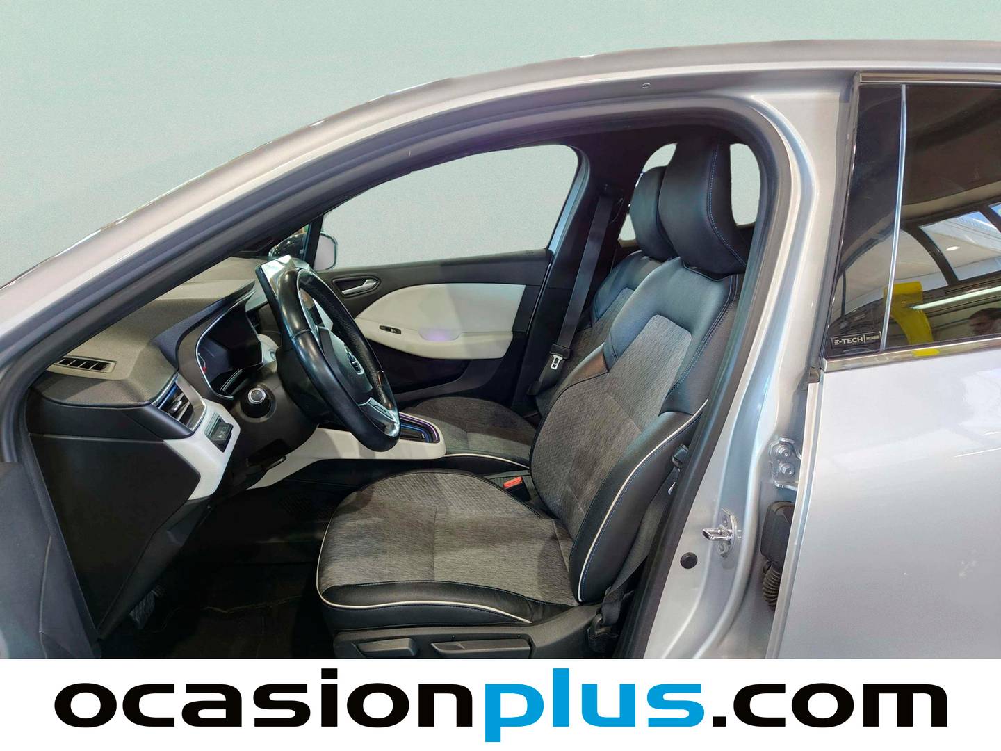 Foto asientos delanteros Renault Clio Renault Clio SL Edition E-Tech Híbrido (140 CV)