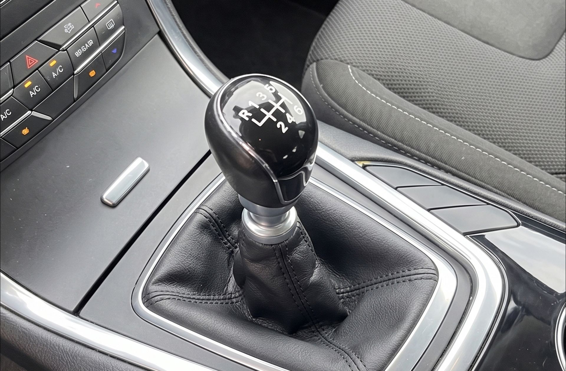 Ford S-Max 2.0 TDCi Titanium 7 plazas - foto 5