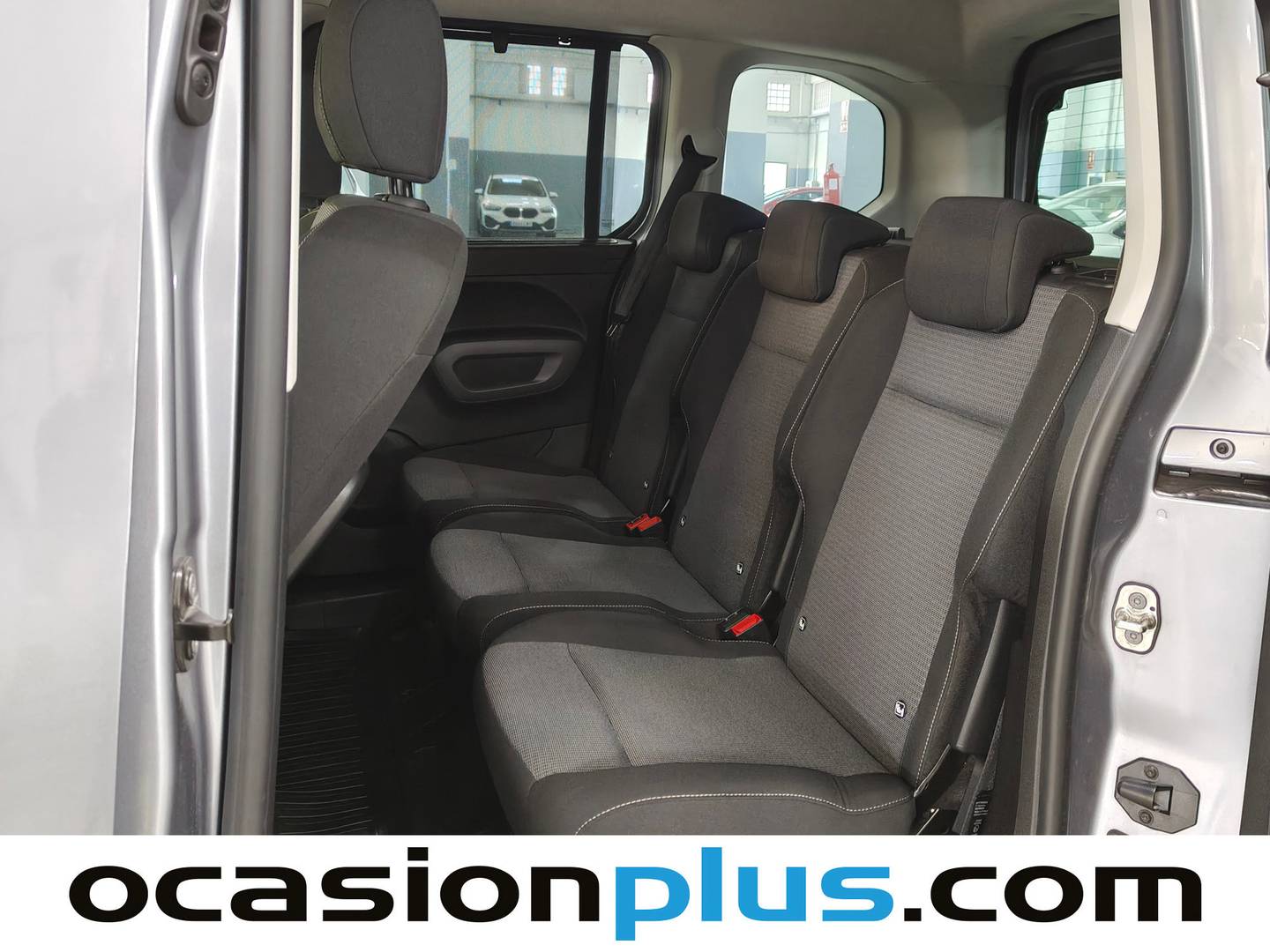 Foto asientos delanteros Toyota Proace City Verso Toyota Proace City Verso 1.5D Family Active L1 (131 CV)