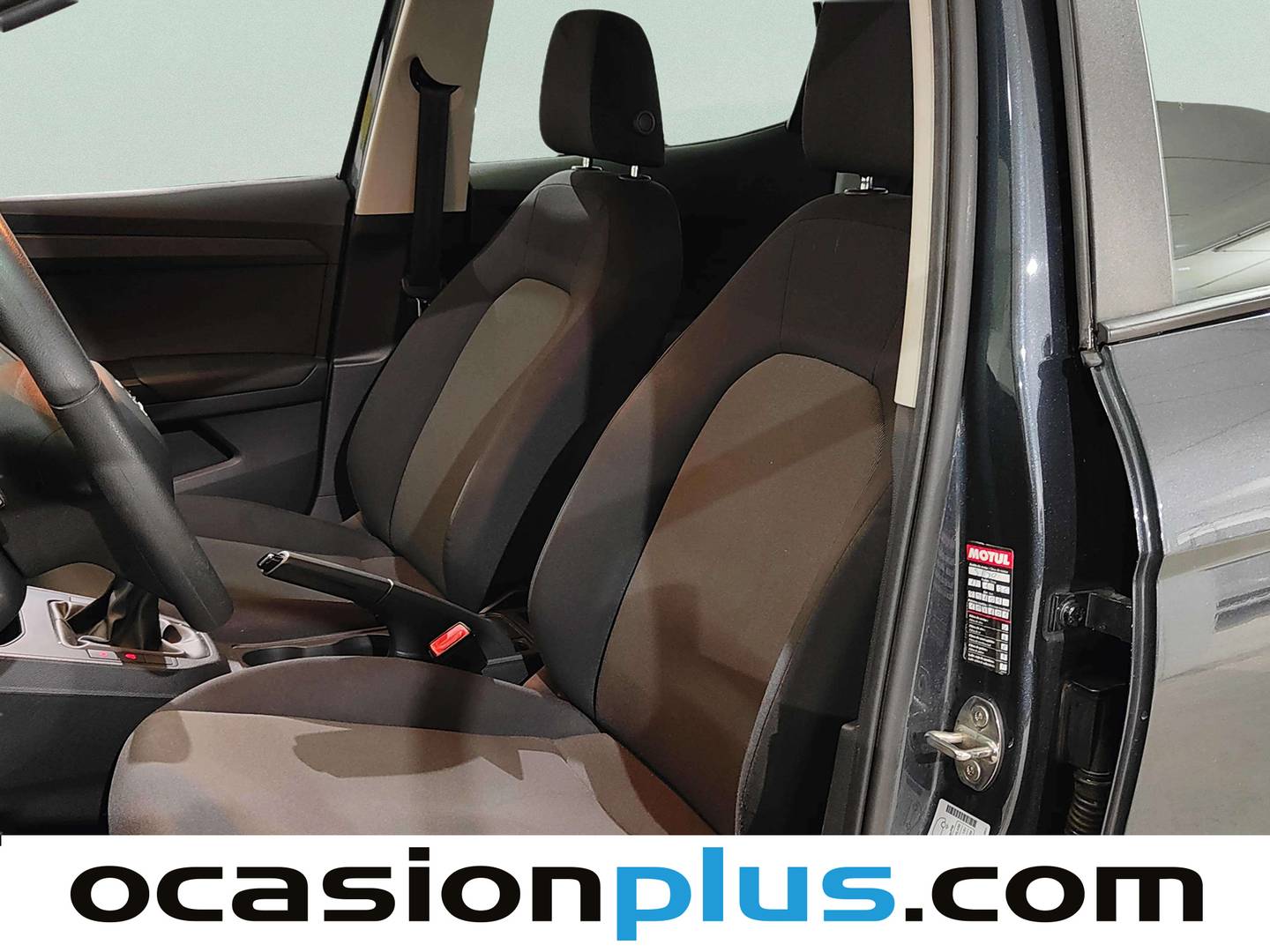 Foto asientos delanteros Seat Ibiza SEAT Ibiza 1.0 EcoTSI Reference Plus (95 CV)