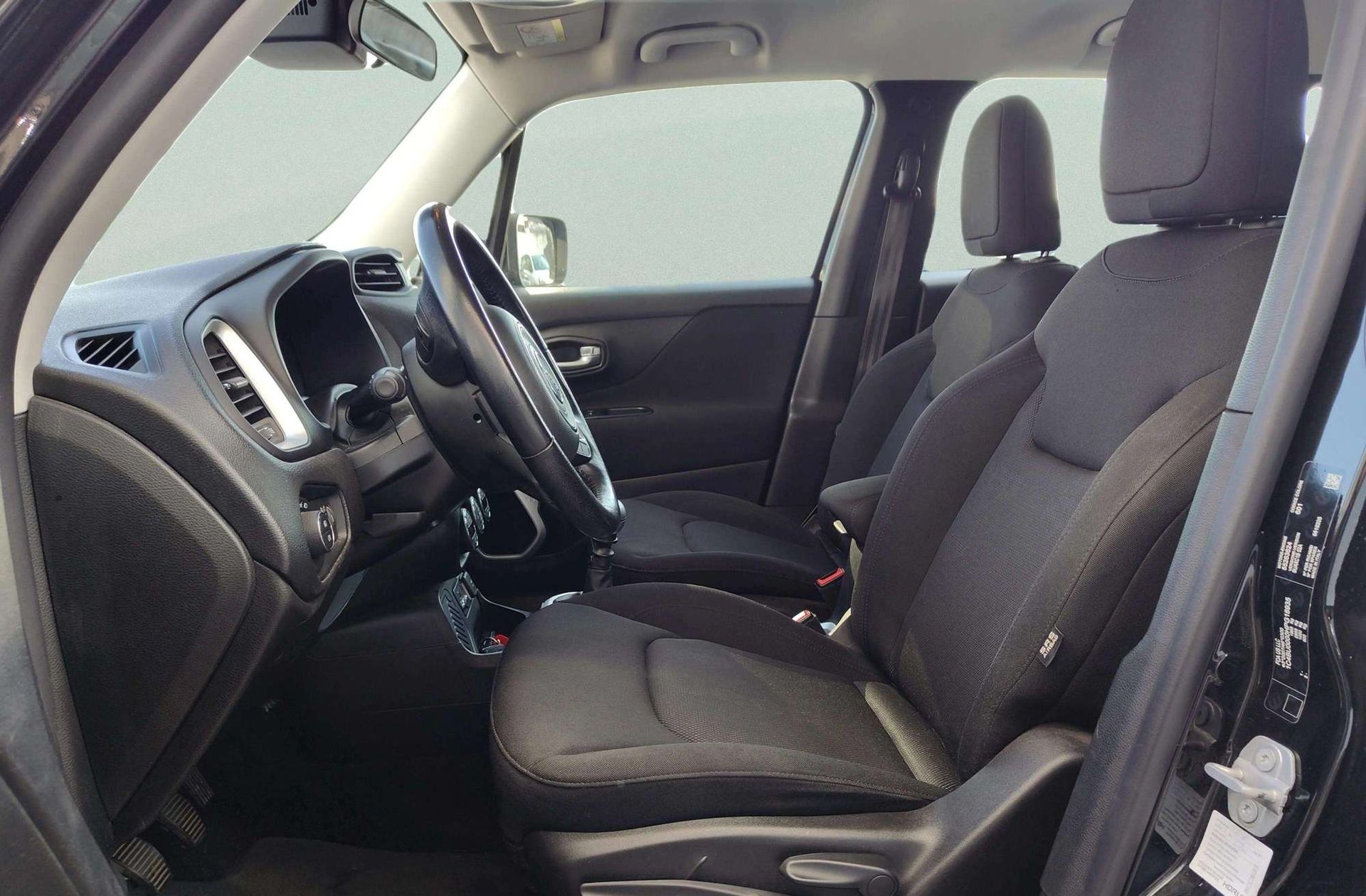 Jeep Renegade 1.4 MultiAir Longitude 4x2 - foto 11