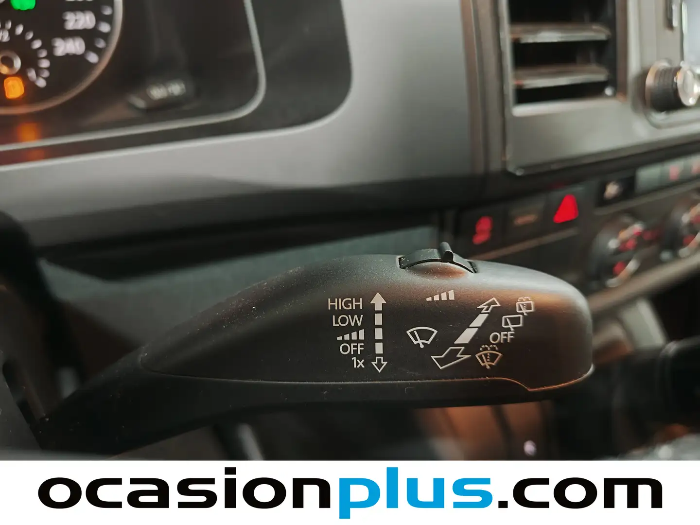 Foto Volkswagen Caravelle Volkswagen Caravelle Comfortline 2.0 TDI Corto BMT (150 CV) DSG 7 Plazas