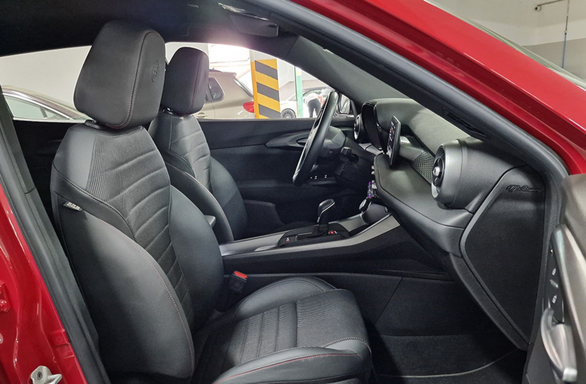 Alfa Romeo Tonale 1.5 MHEV Sprint FWD - foto 14