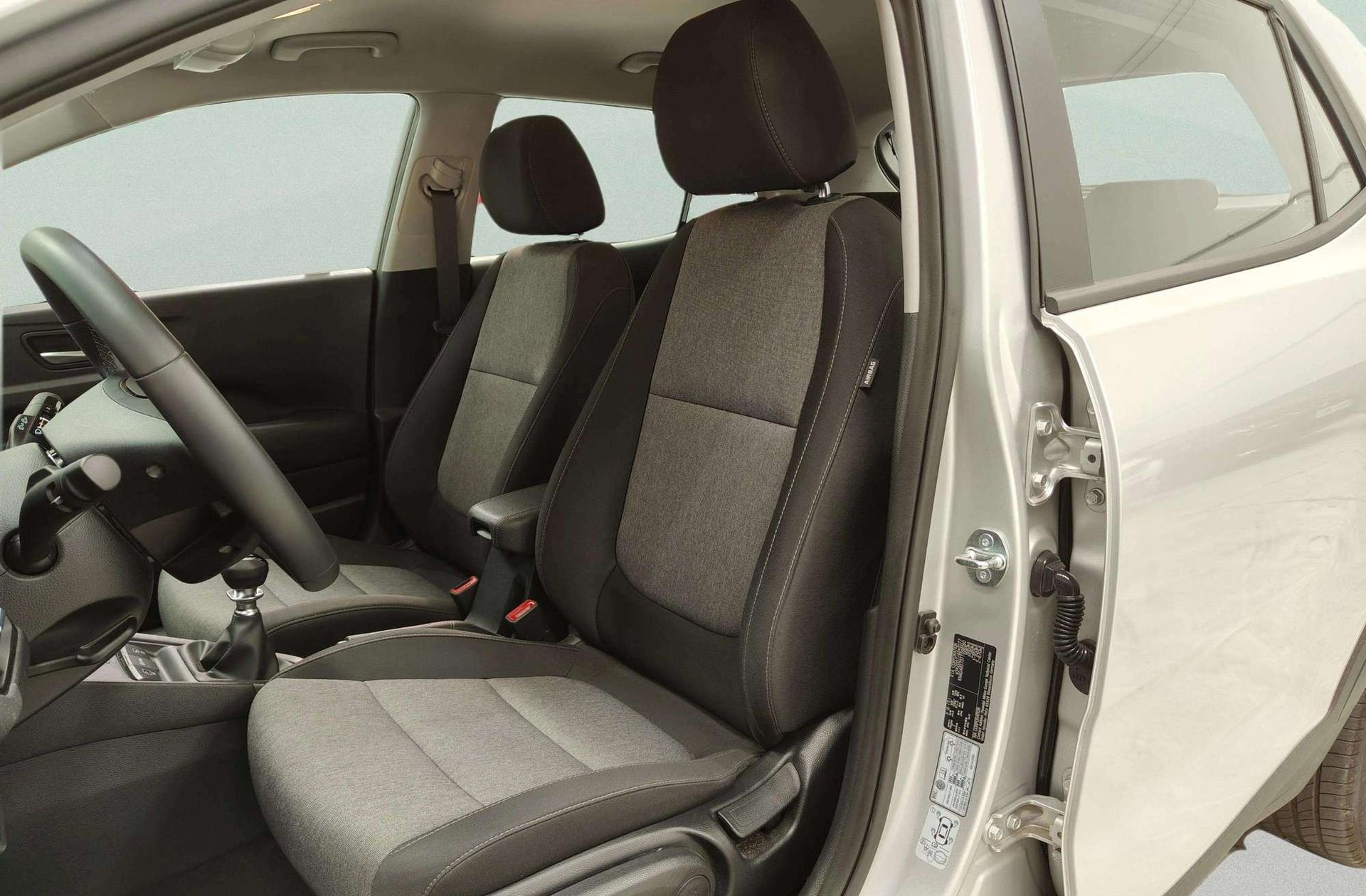 Kia Stonic 1.0 T-GDi MHEV Concept - foto 12