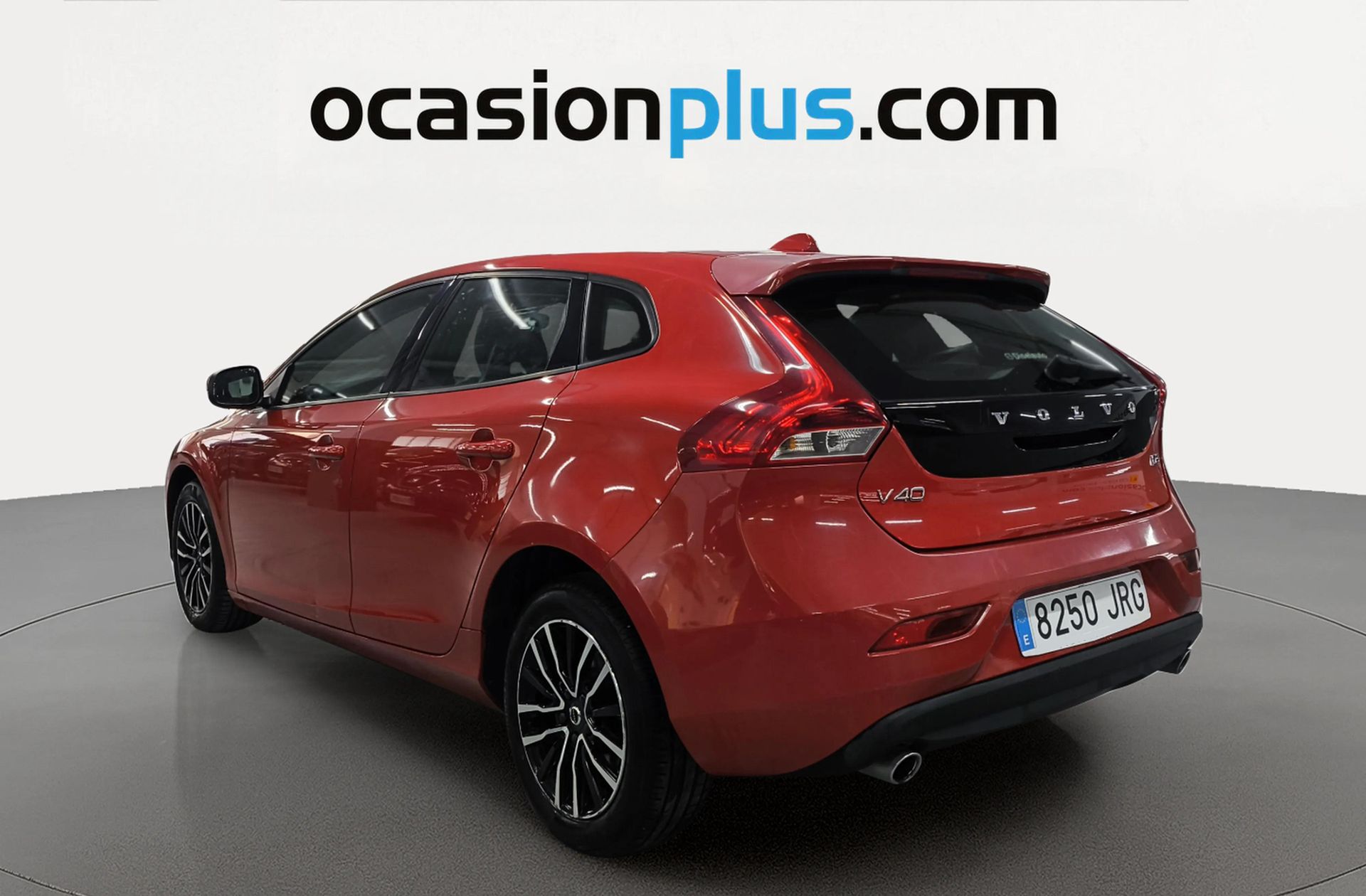 Volvo V40 2.0 D3 Momentum - foto 3