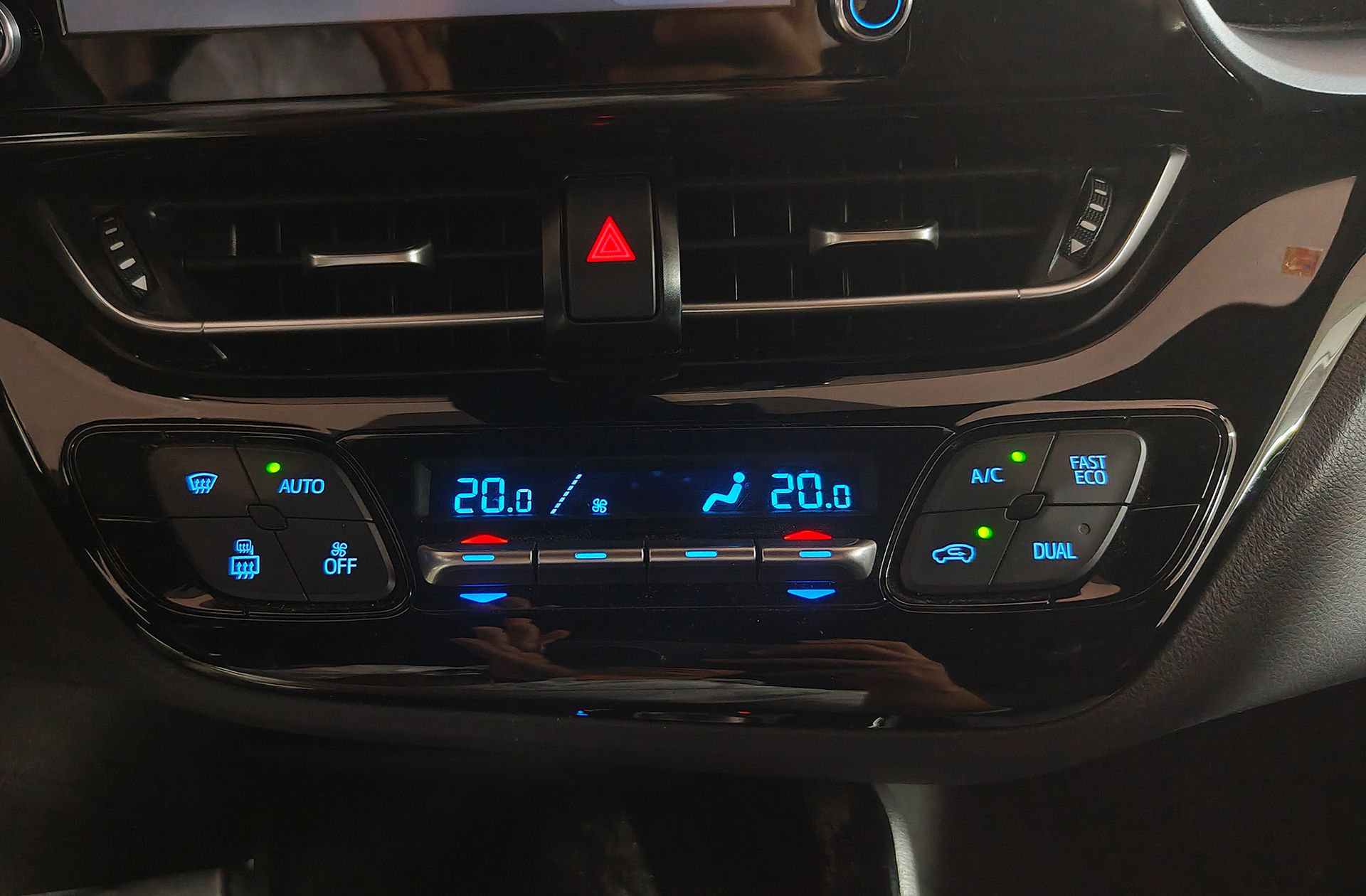Toyota C-HR 1.8 125H Advance - foto 30