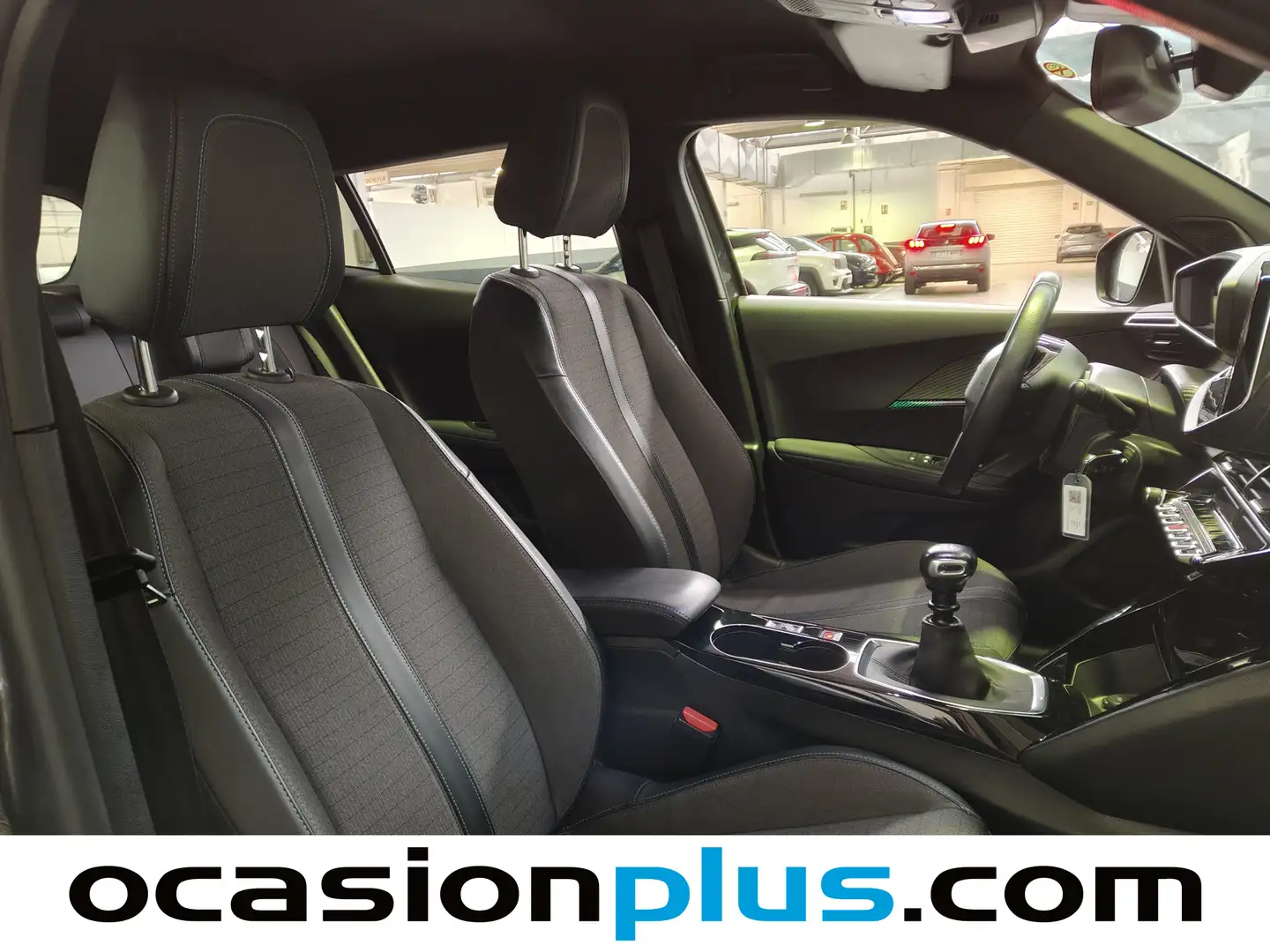 Foto Peugeot 2008 Peugeot 2008 PureTech 130 S&S Allure Pack (130 CV)