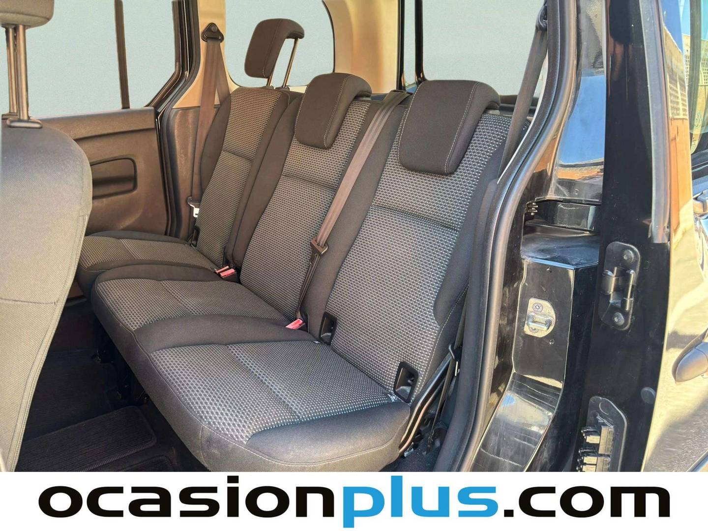 Foto asientos traseros Mercedes Citan Mercedes Citan Combi 111 CDI Tourer Plus Largo (110 CV)