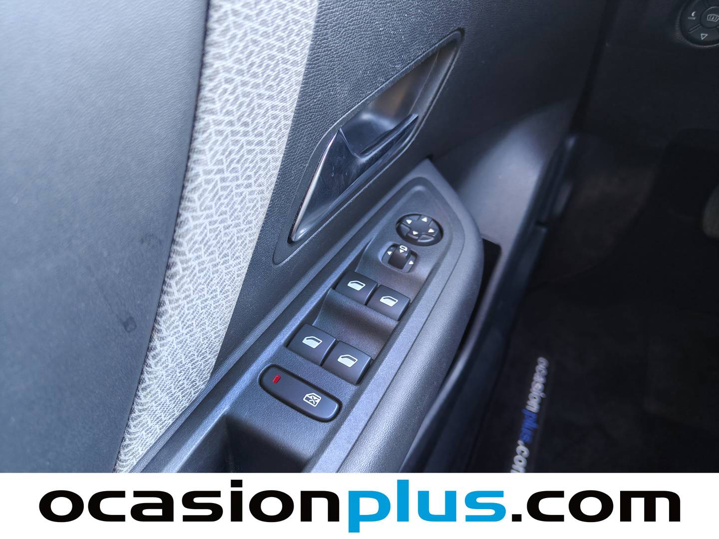 Foto Citroën C4 Citroen C4 PureTech 130 S&S Shine (130 CV)