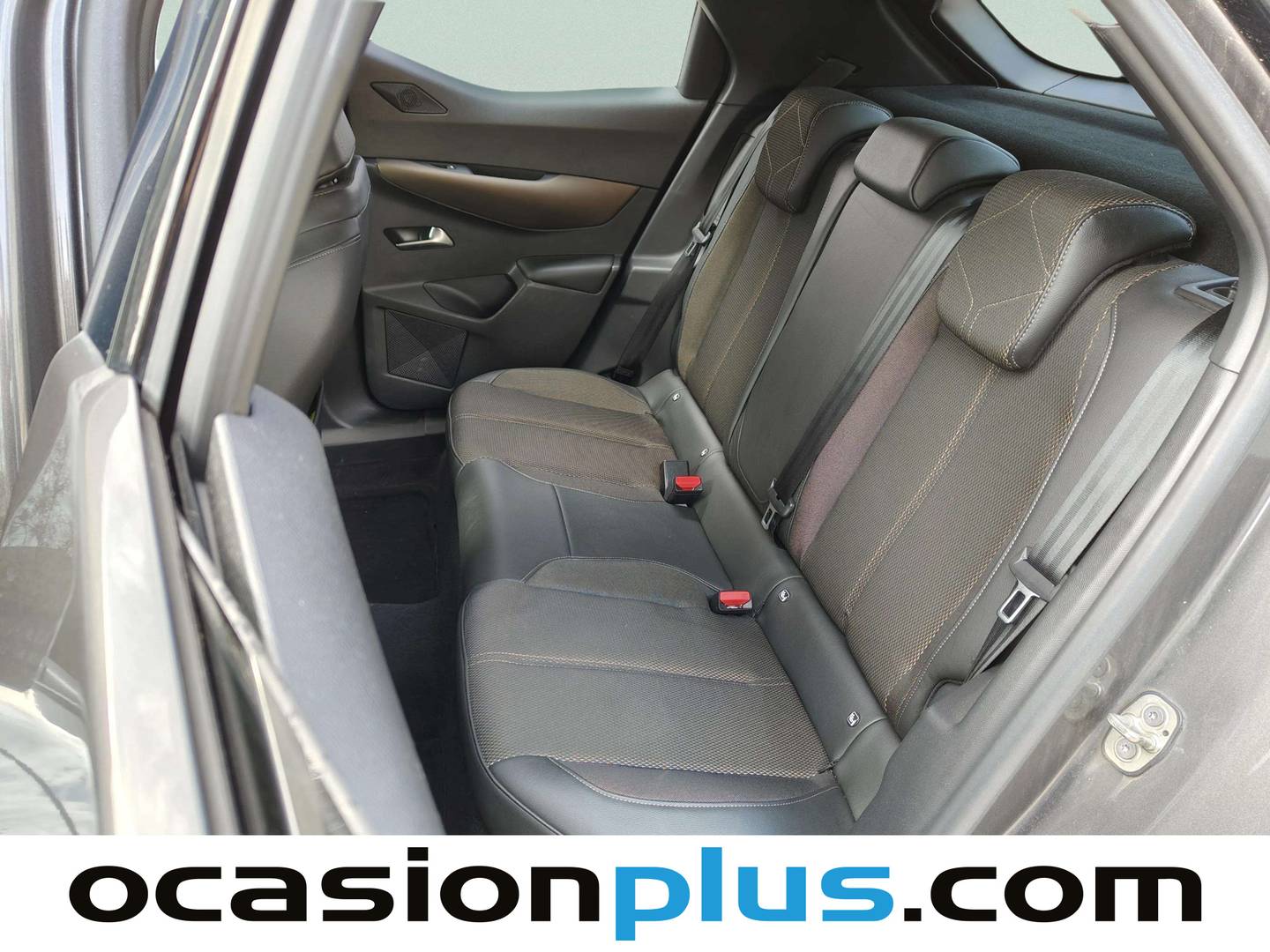 Foto DS DS 3 Crossback DS DS3 BlueHDi (131 CV) Auto SO CHIC