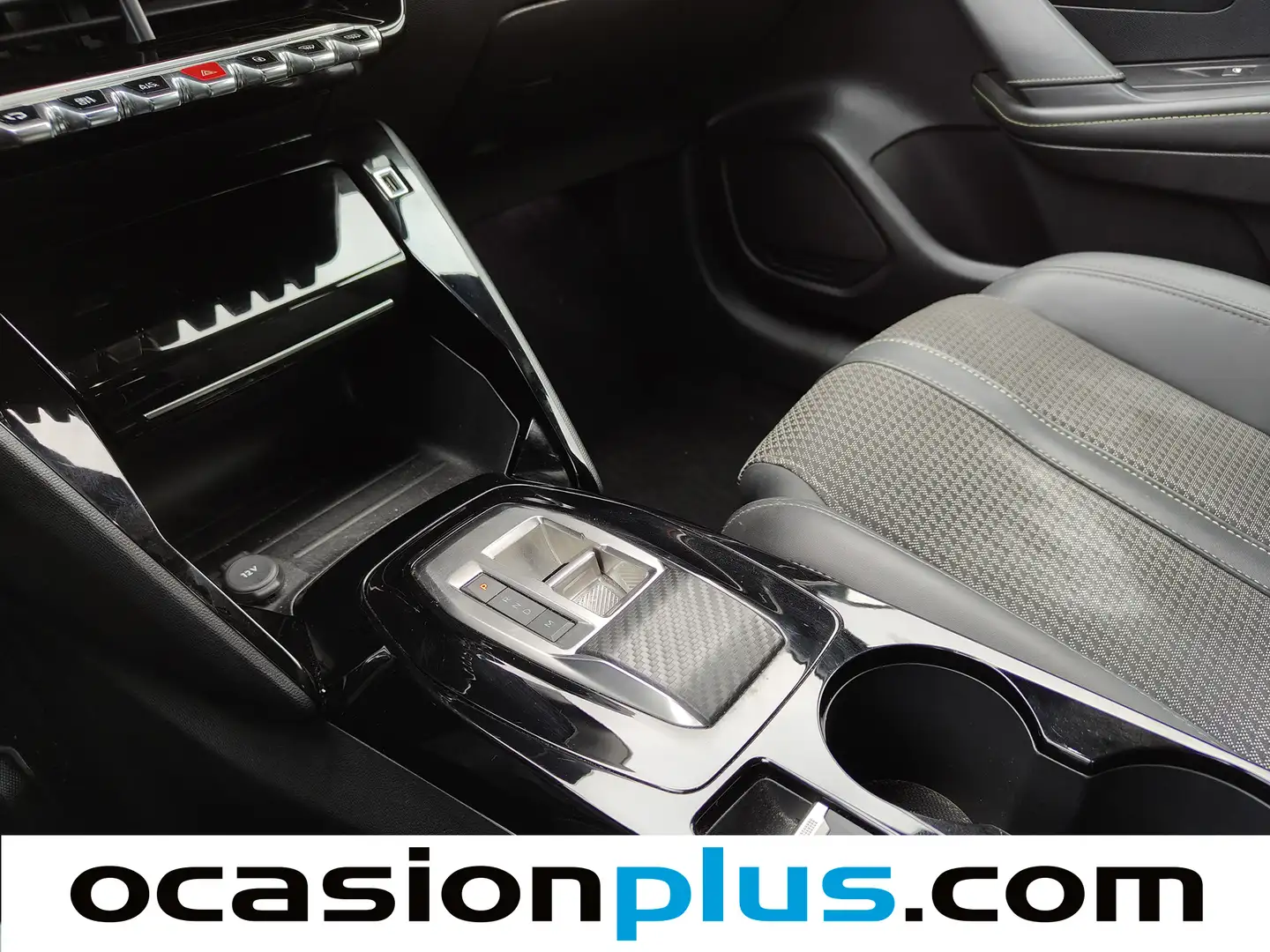 Foto Peugeot 208 Peugeot 208 PureTech 100 GT EAT8 (100 CV)