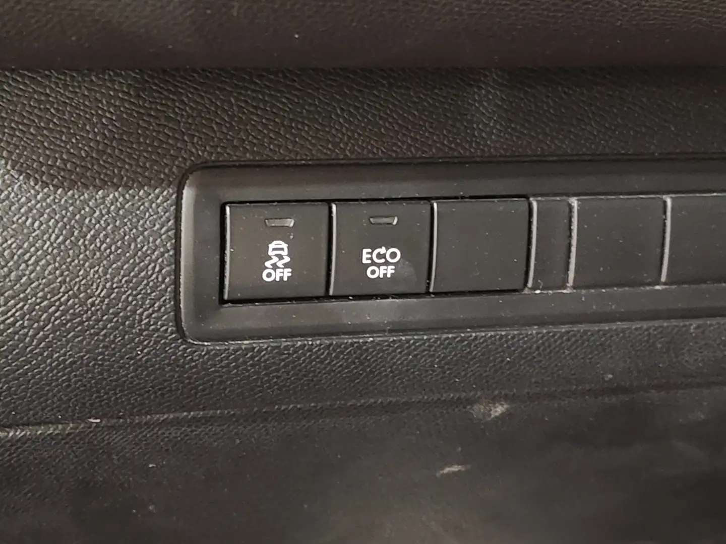 Foto Peugeot 308 Peugeot 308 BlueHDI 150 Allure (150 CV)