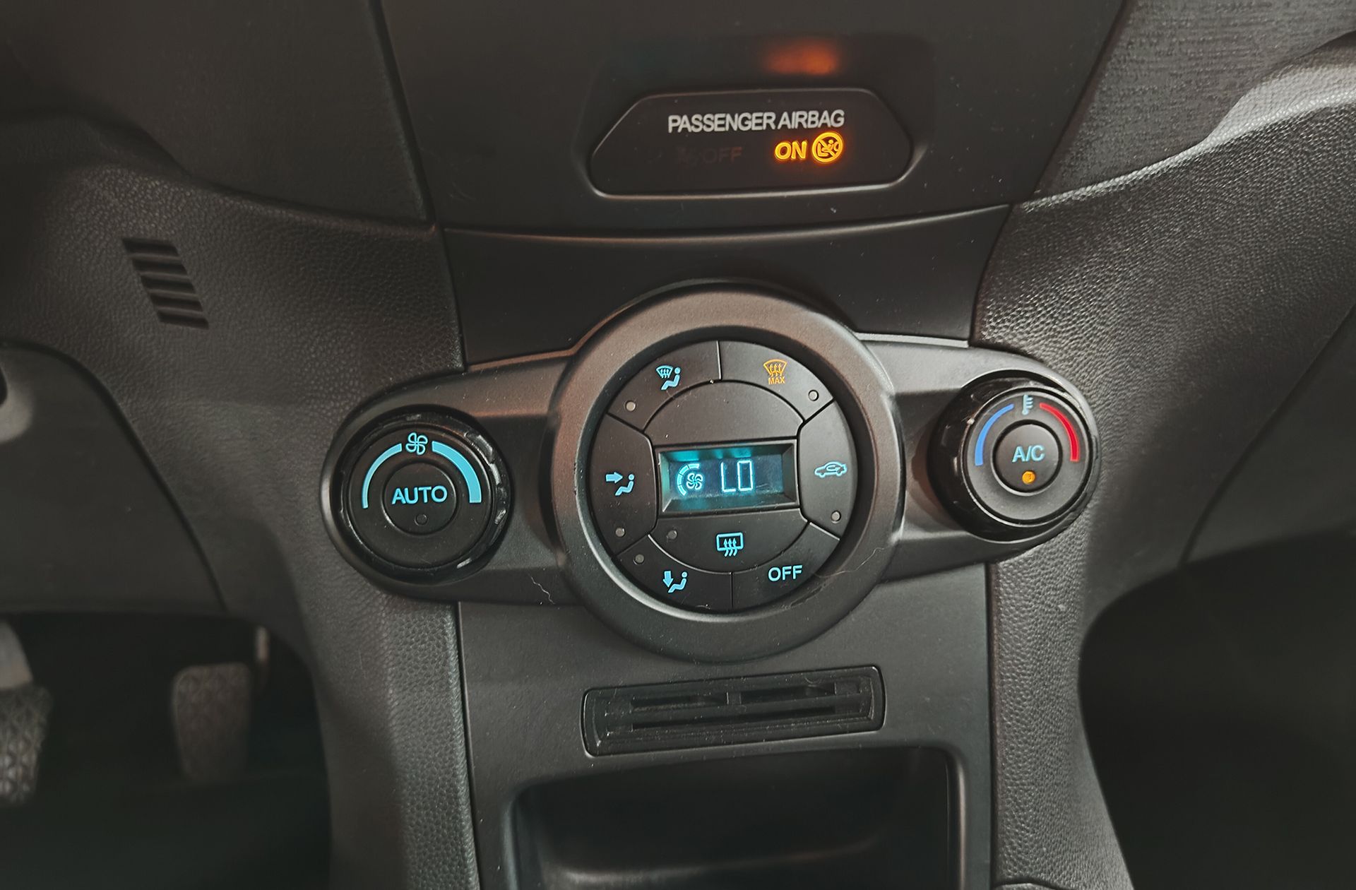 Ford Fiesta 1.0 EcoBoost Trend - foto 25