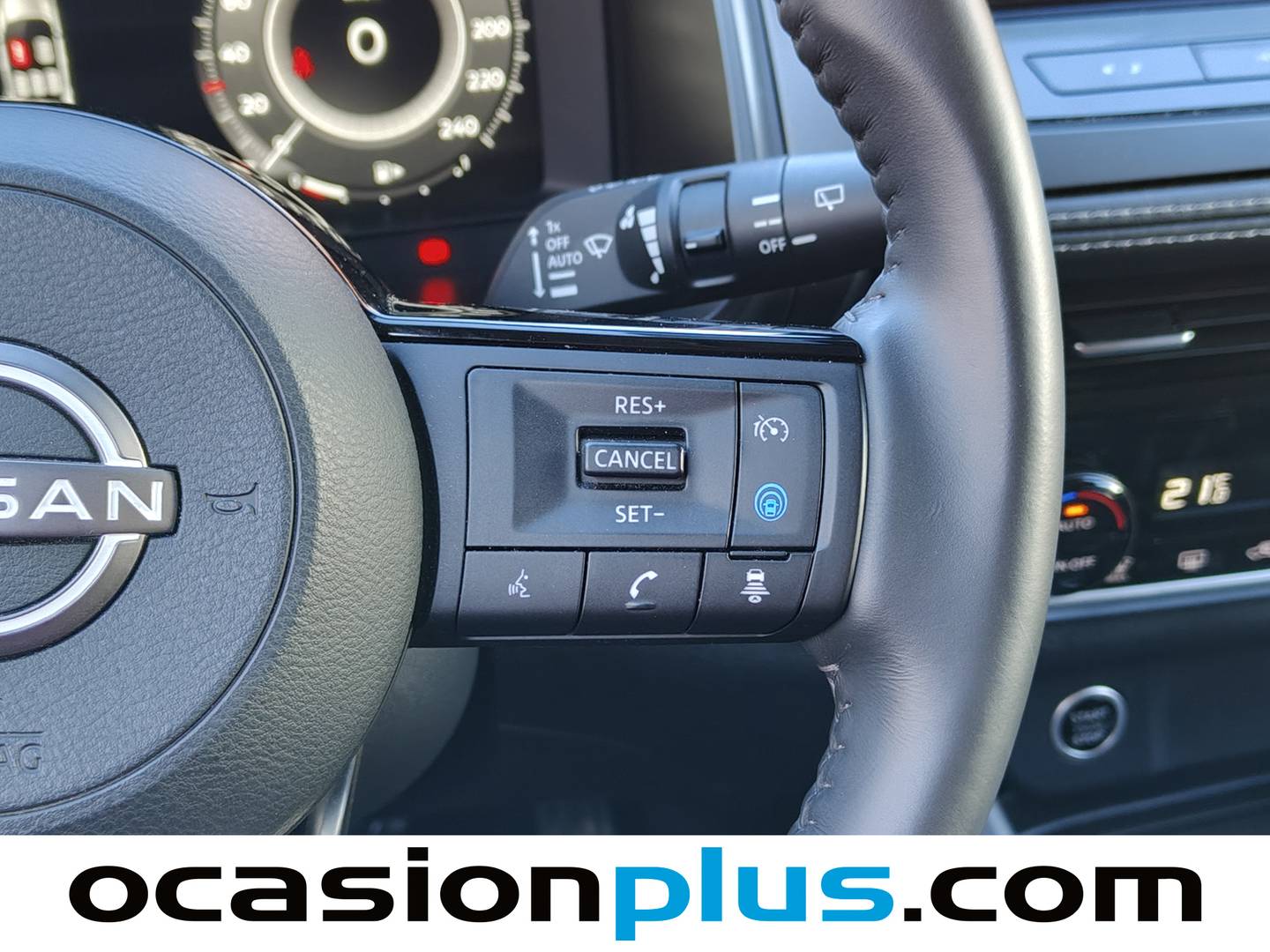 Foto Nissan QASHQAI Nissan Qashqai DIG-T 140 N-Connecta (140 CV)