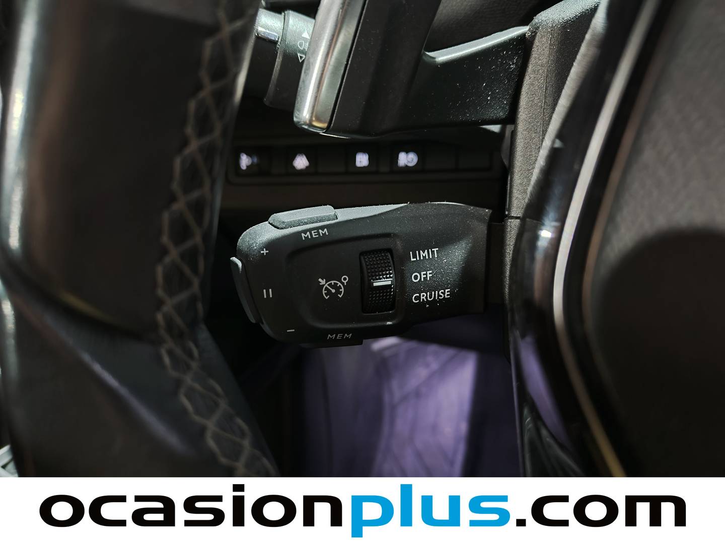 Foto Peugeot 3008 Hybrid Peugeot 3008 Hybrid 300 Allure Pack e-EAT8  (300 CV)