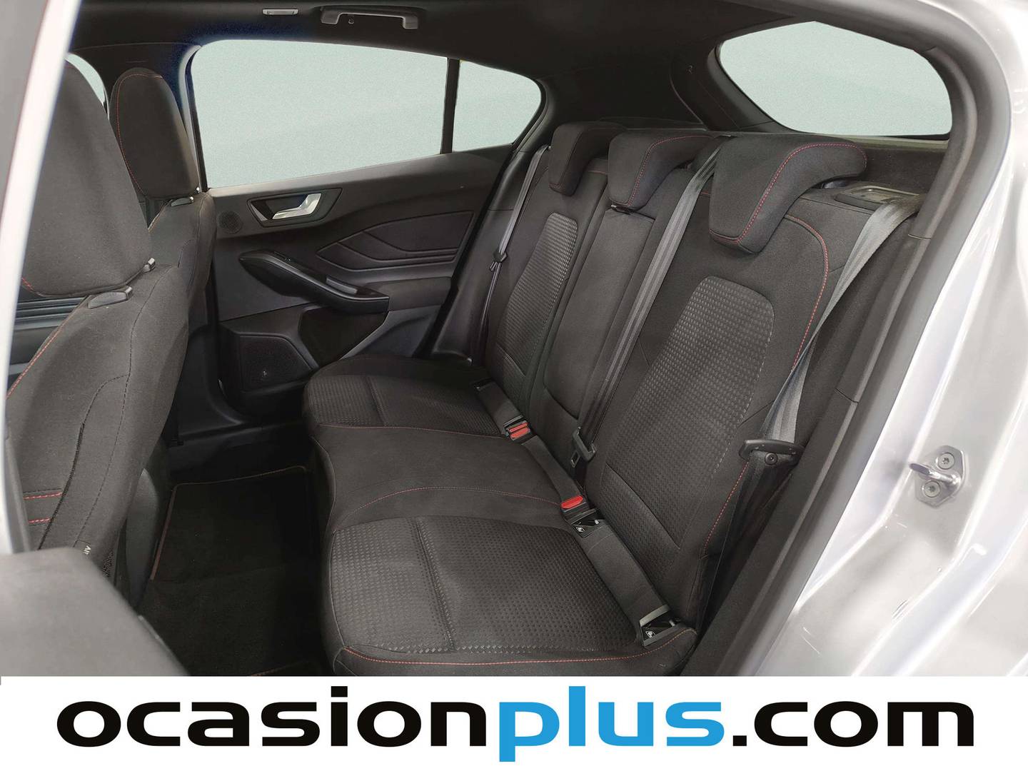 Foto asientos traseros Ford Focus Ford Focus 1.0 Ecoboost MHEV ST-Line X (155 CV)