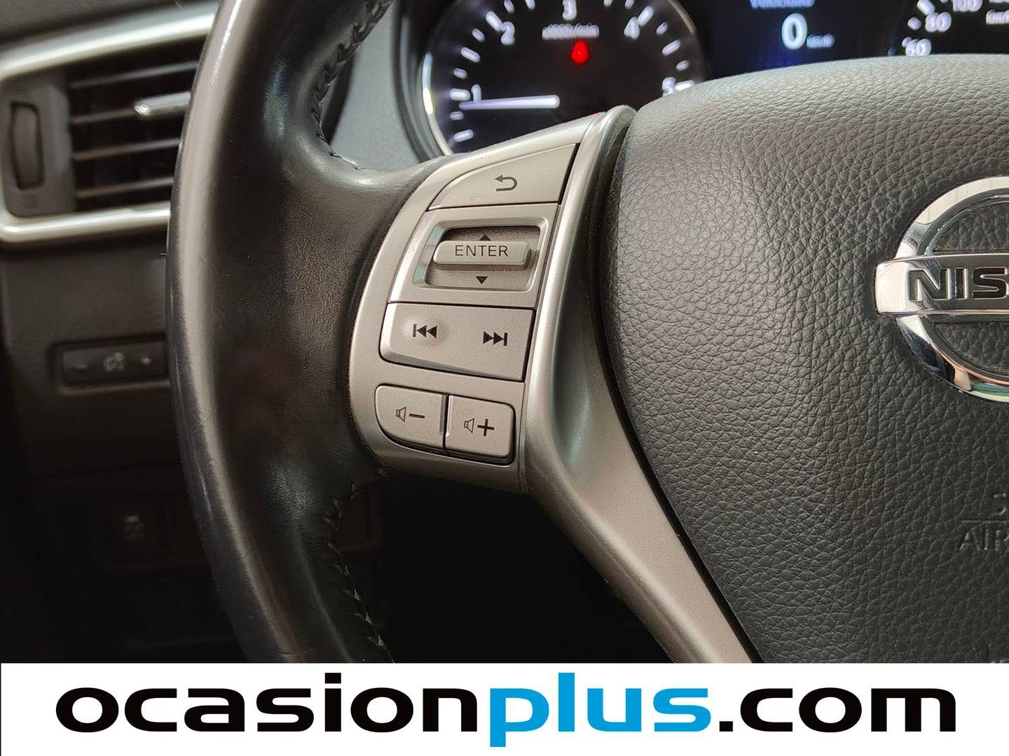 Extras del Nissan QASHQAI Nissan Qashqai 1.5 dCi S&S Acenta 4x2 (110 CV)