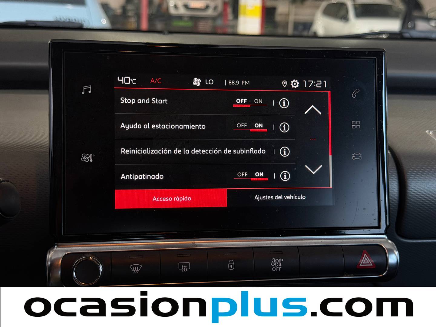 Equipamiento del Citroën C4 Cactus Citroën C4 Cactus BlueHDi 100 S&S Feel (99 CV)
