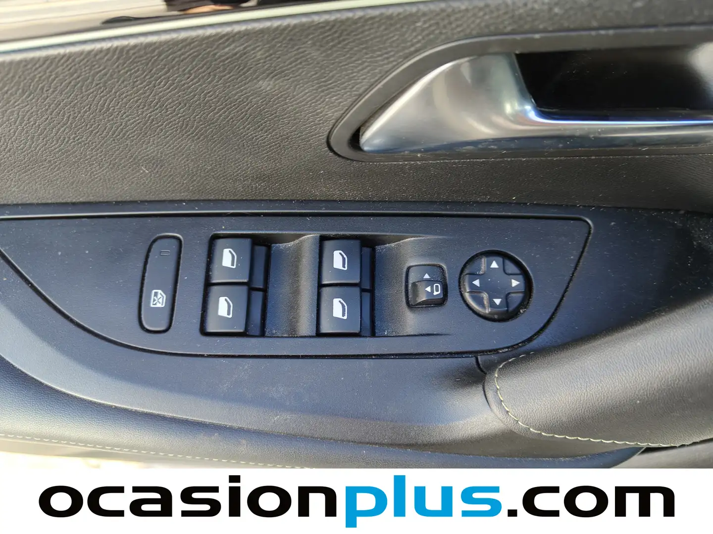 Foto Peugeot 2008 Peugeot 2008 PureTech 130 S&S GT (130 CV)