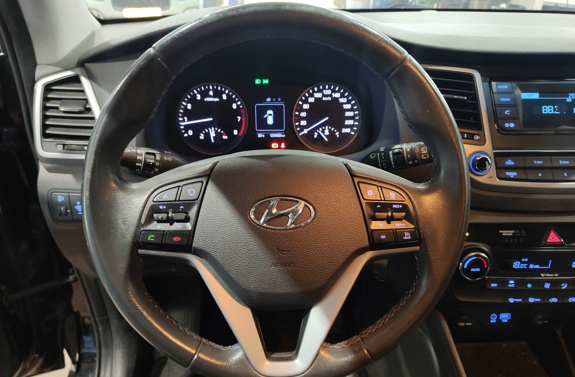 Hyundai Tucson 1.6 GDI BlueDrive Klass 4x2 - foto 18